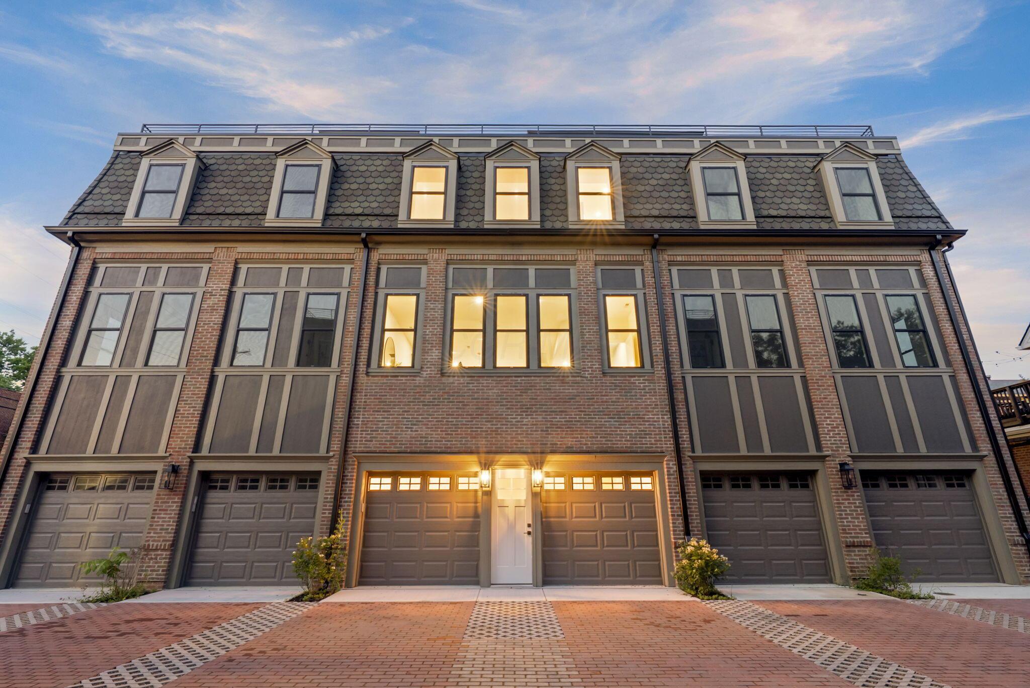583 E Walnut Street
