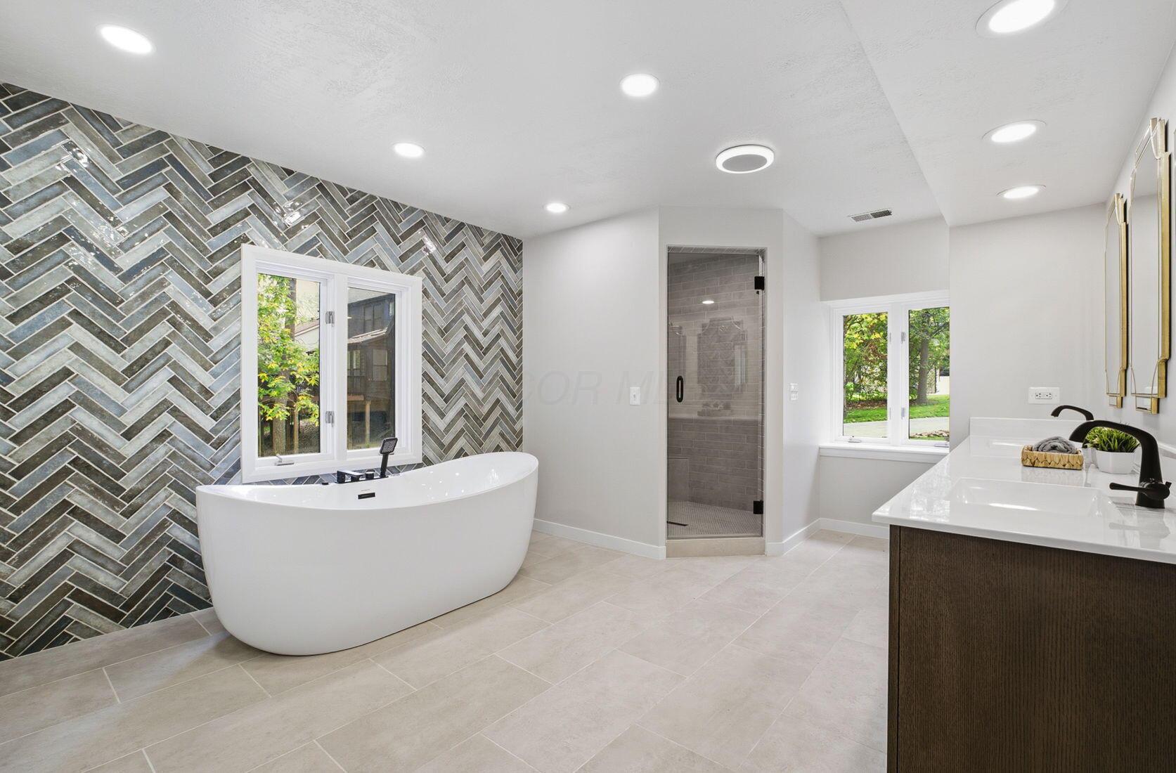 4640 Donegal Cliffs Drive