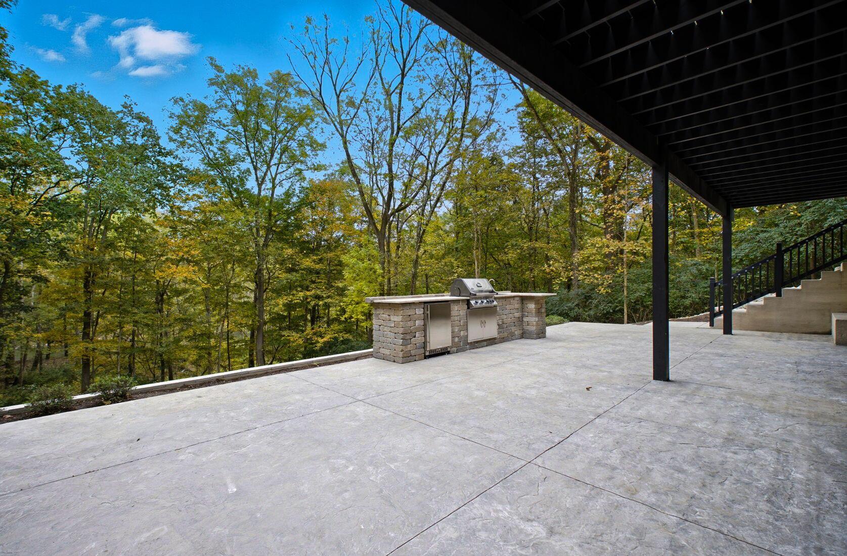 4640 Donegal Cliffs Drive