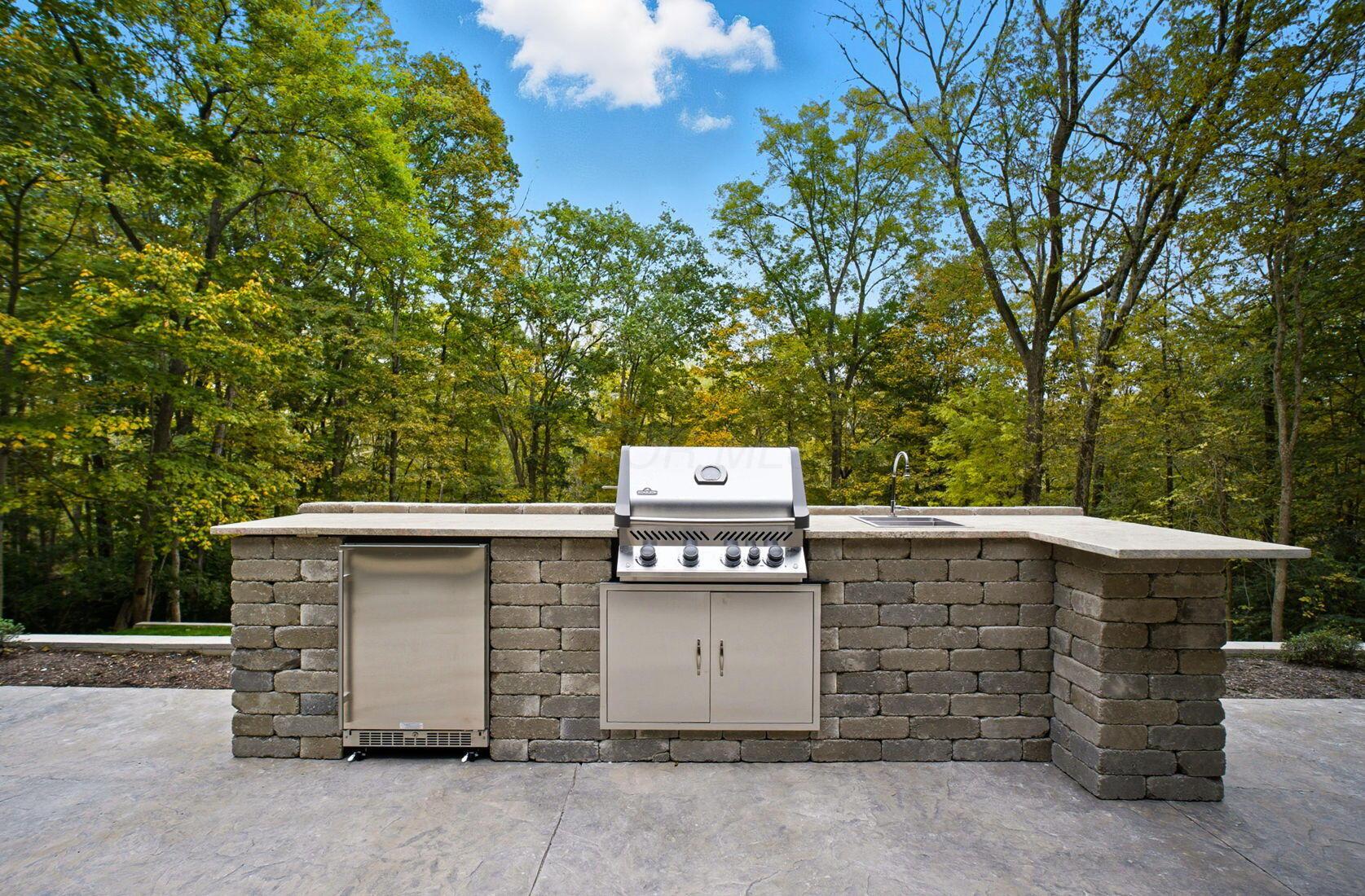 4640 Donegal Cliffs Drive