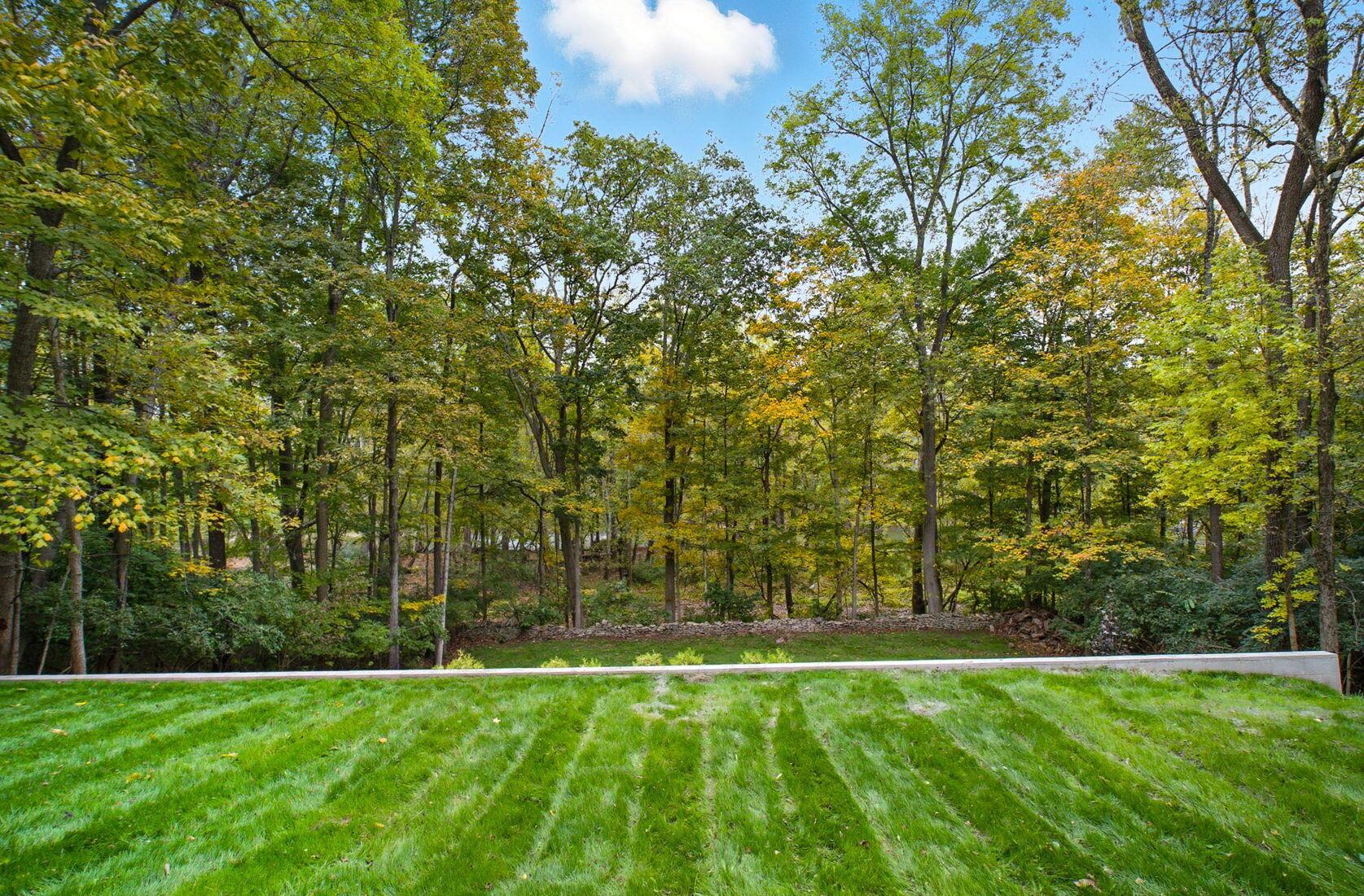 4640 Donegal Cliffs Drive