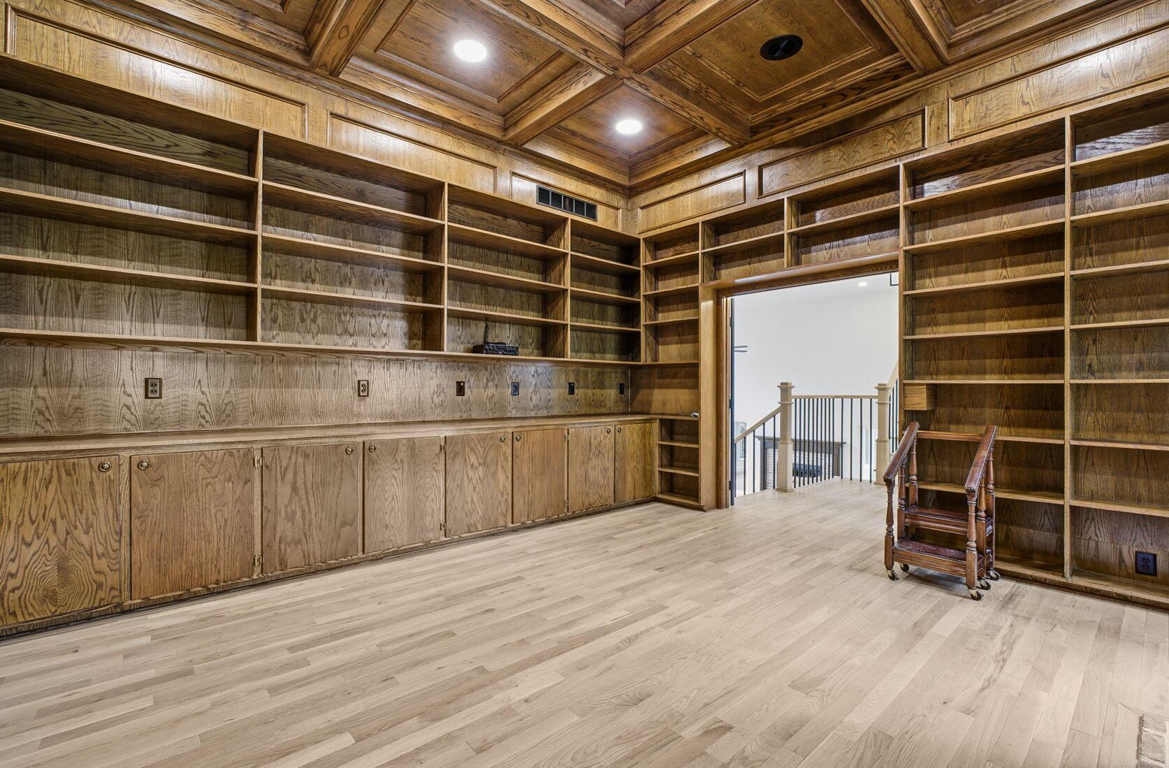 4640 Donegal Cliffs Drive