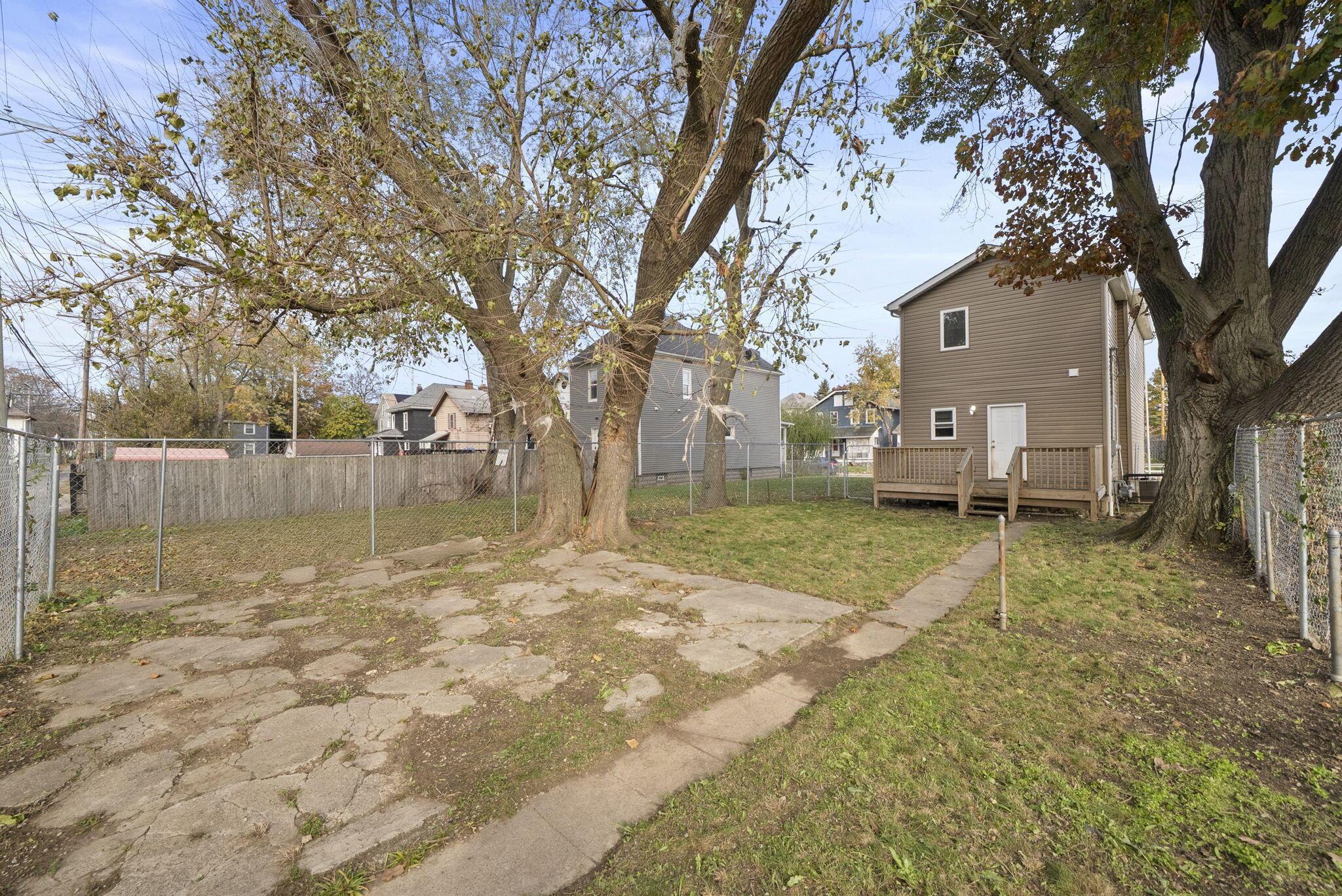 211 S Princeton Avenue