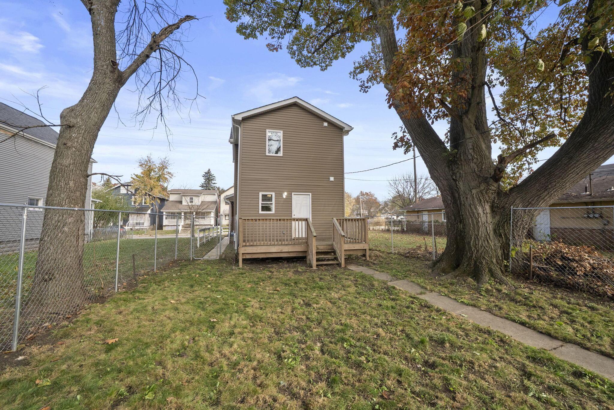 211 S Princeton Avenue