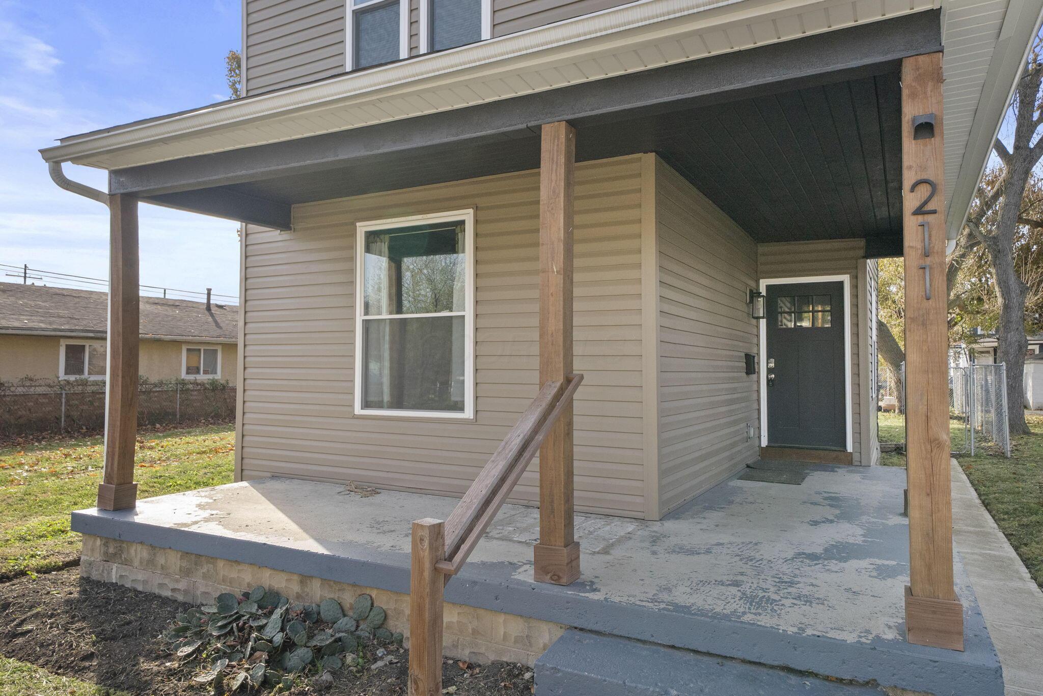 211 S Princeton Avenue