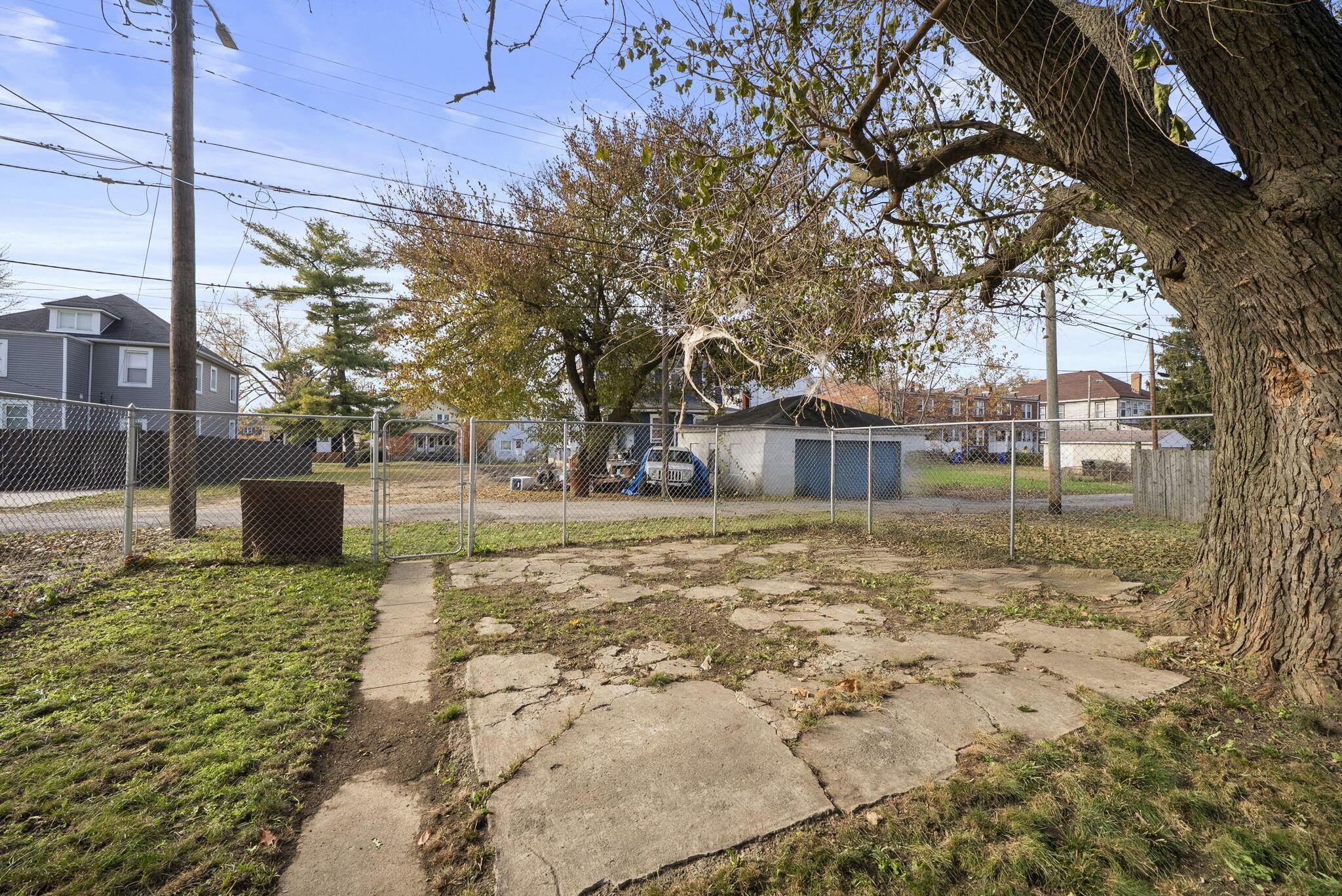 211 S Princeton Avenue