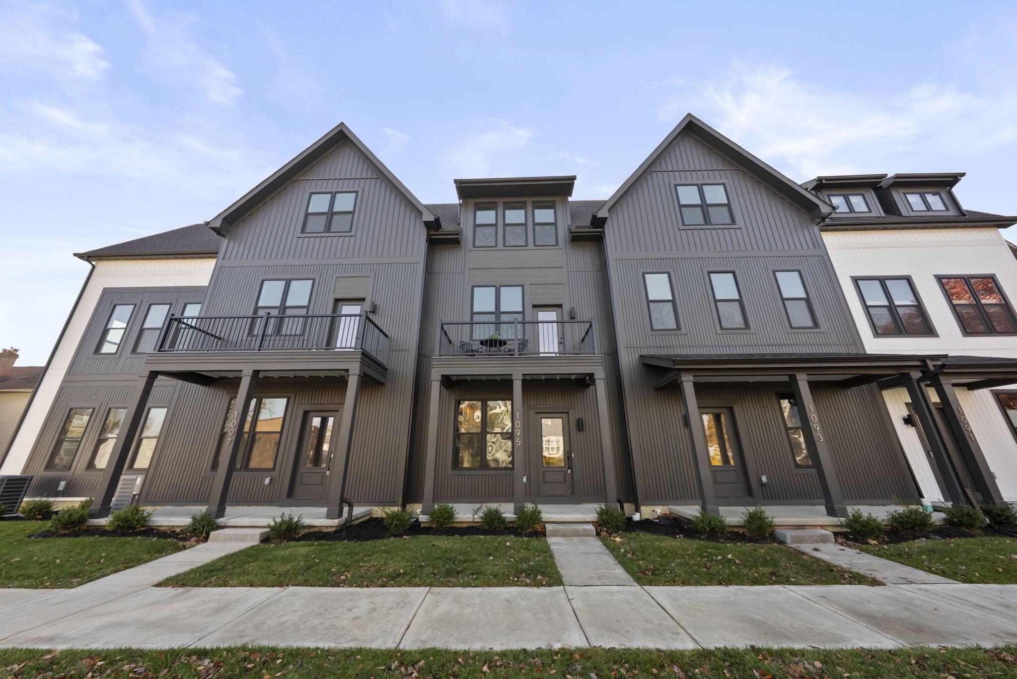 1095 Franklin Avenue