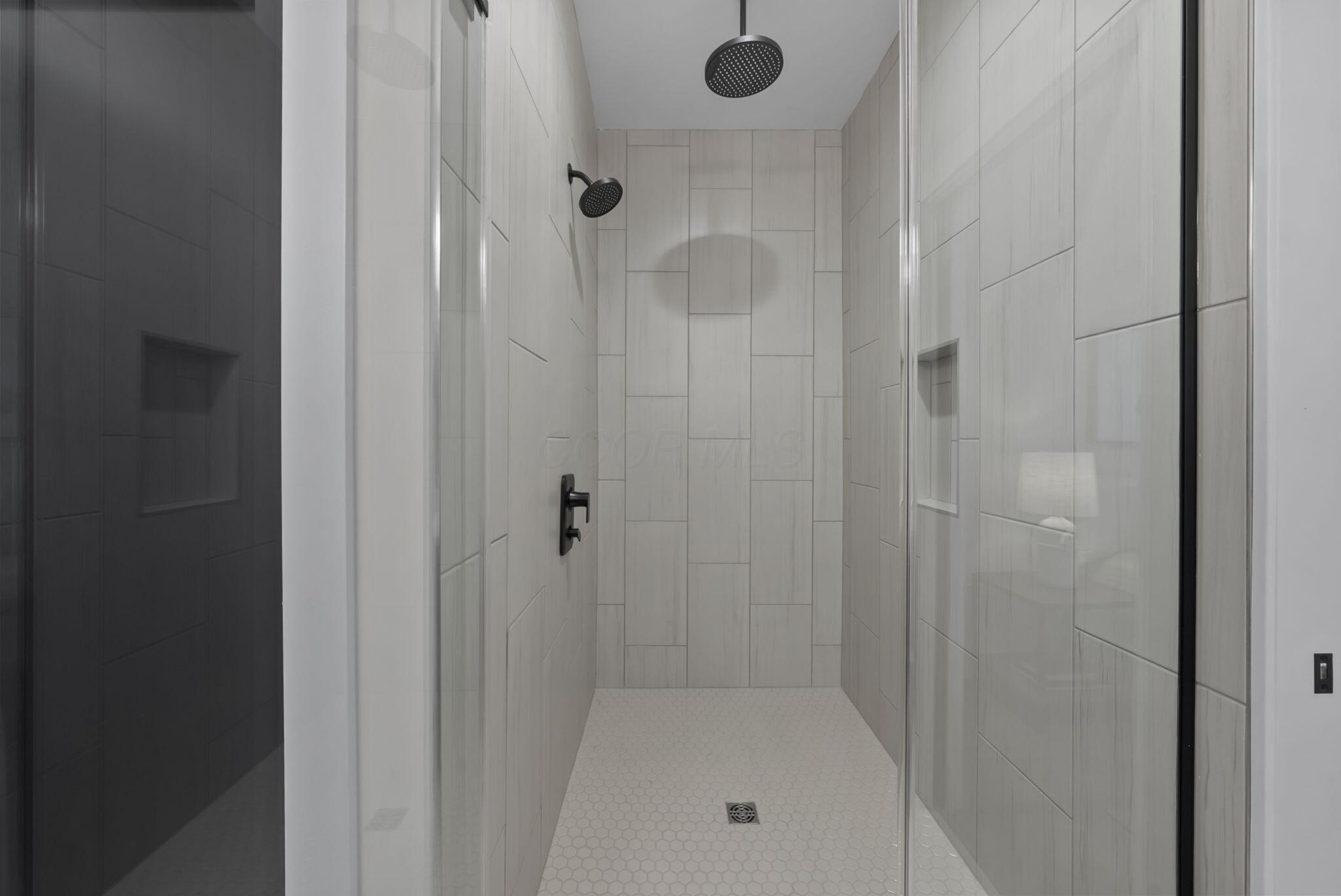 1095 Franklin Avenue