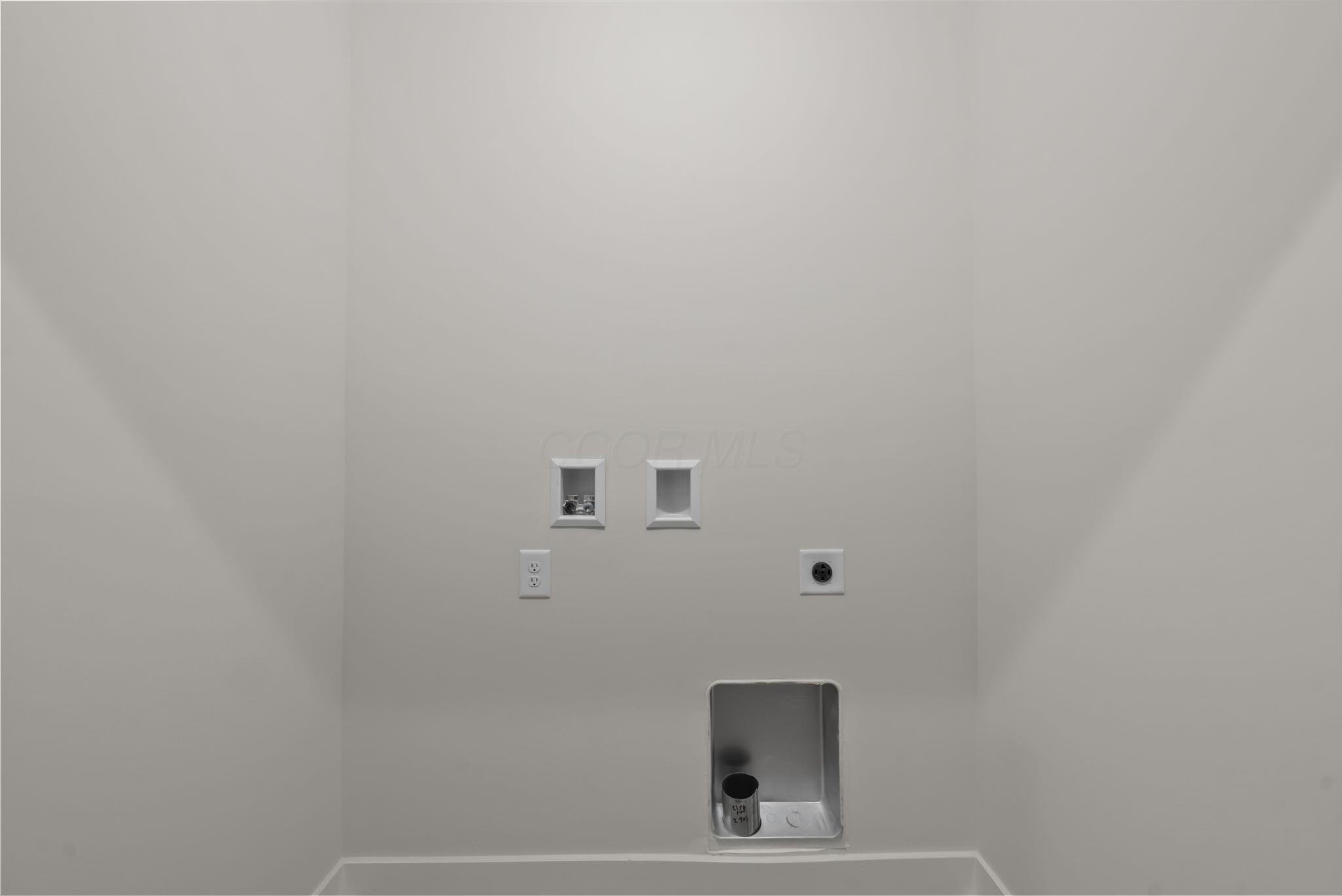 1095 Franklin Avenue