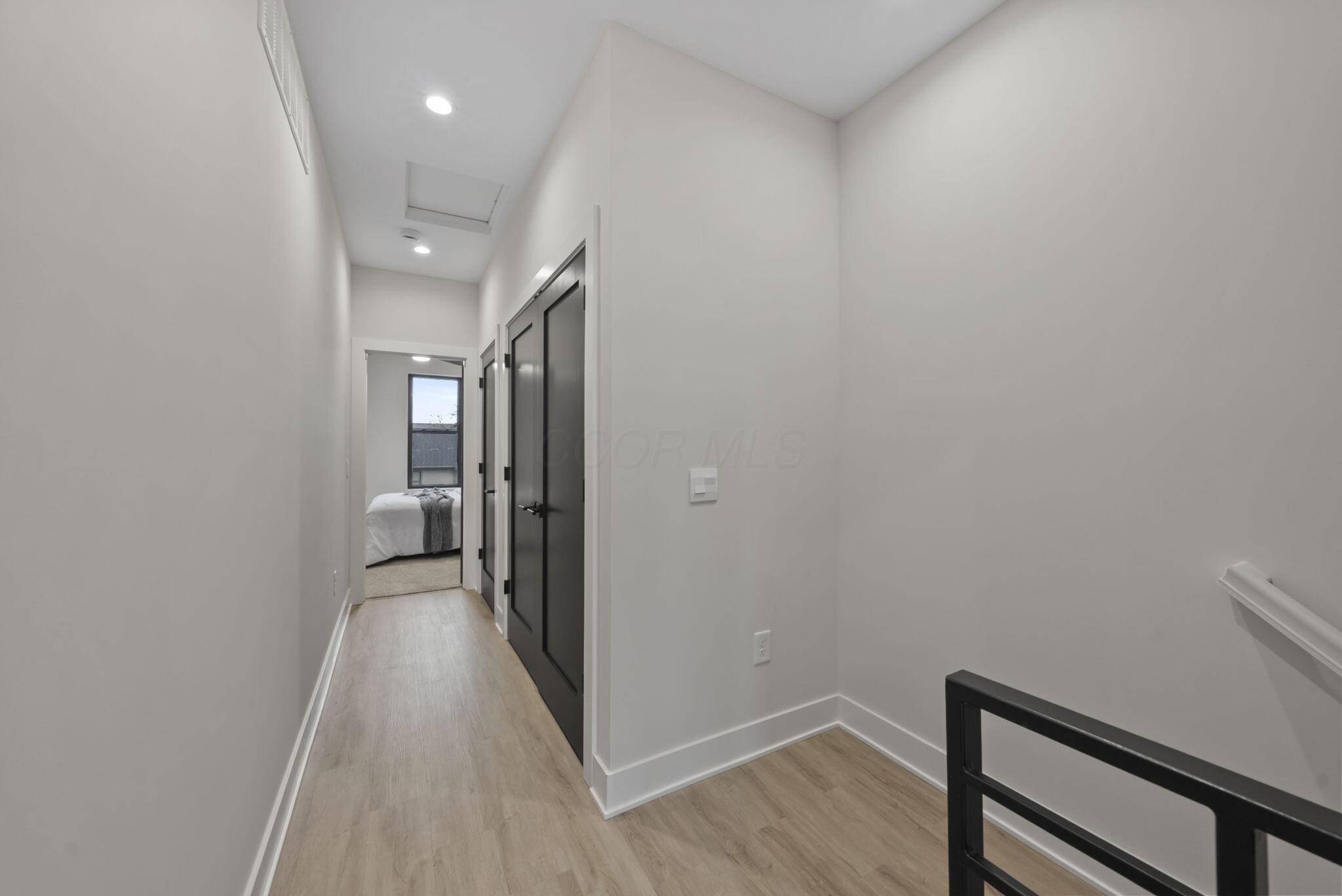 1095 Franklin Avenue