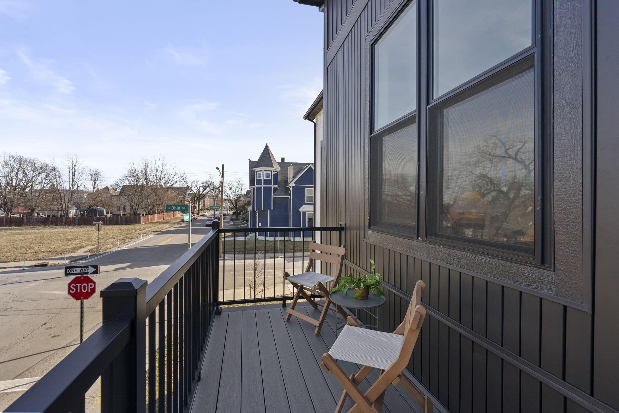 1097 Franklin Avenue