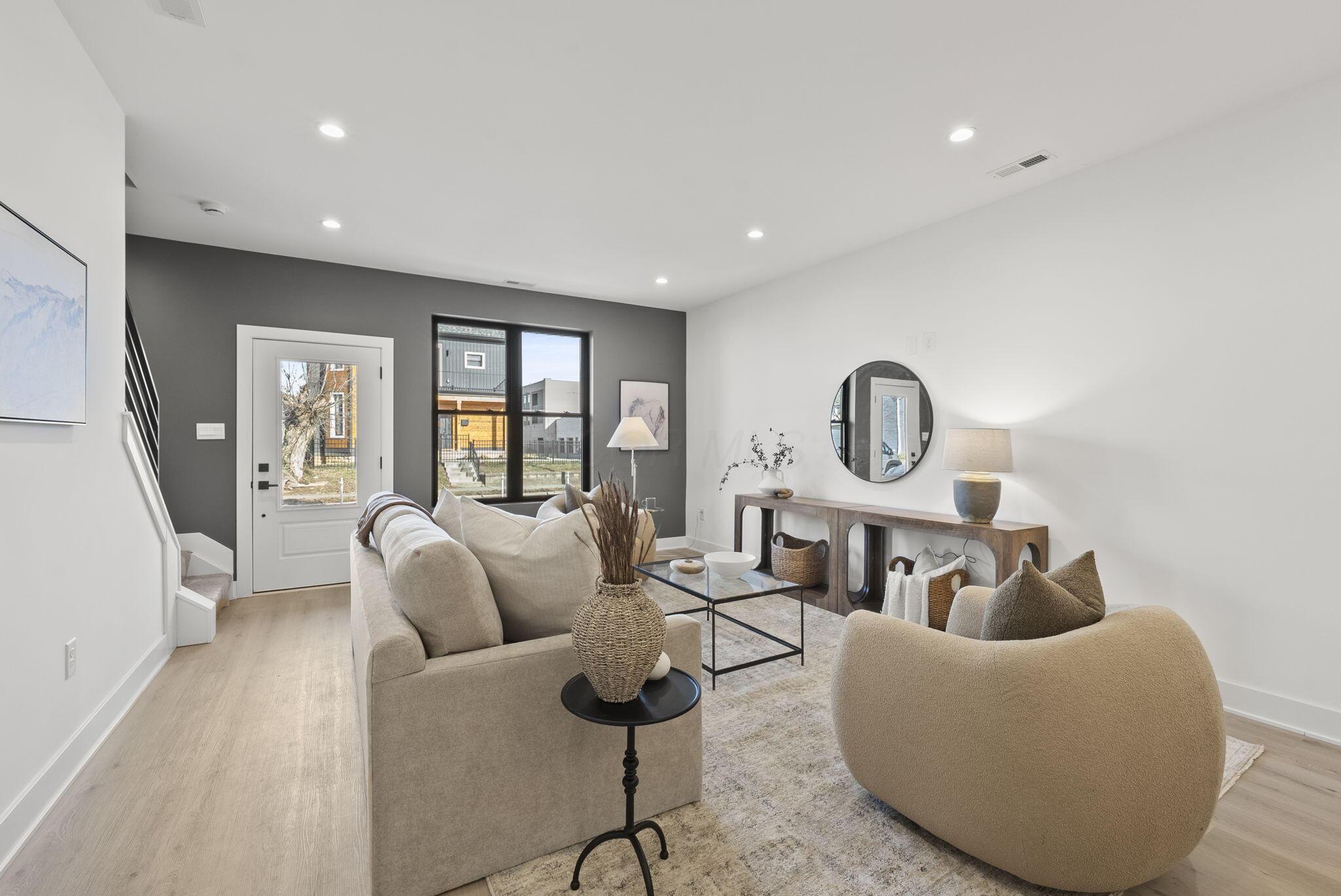 1097 Franklin Avenue