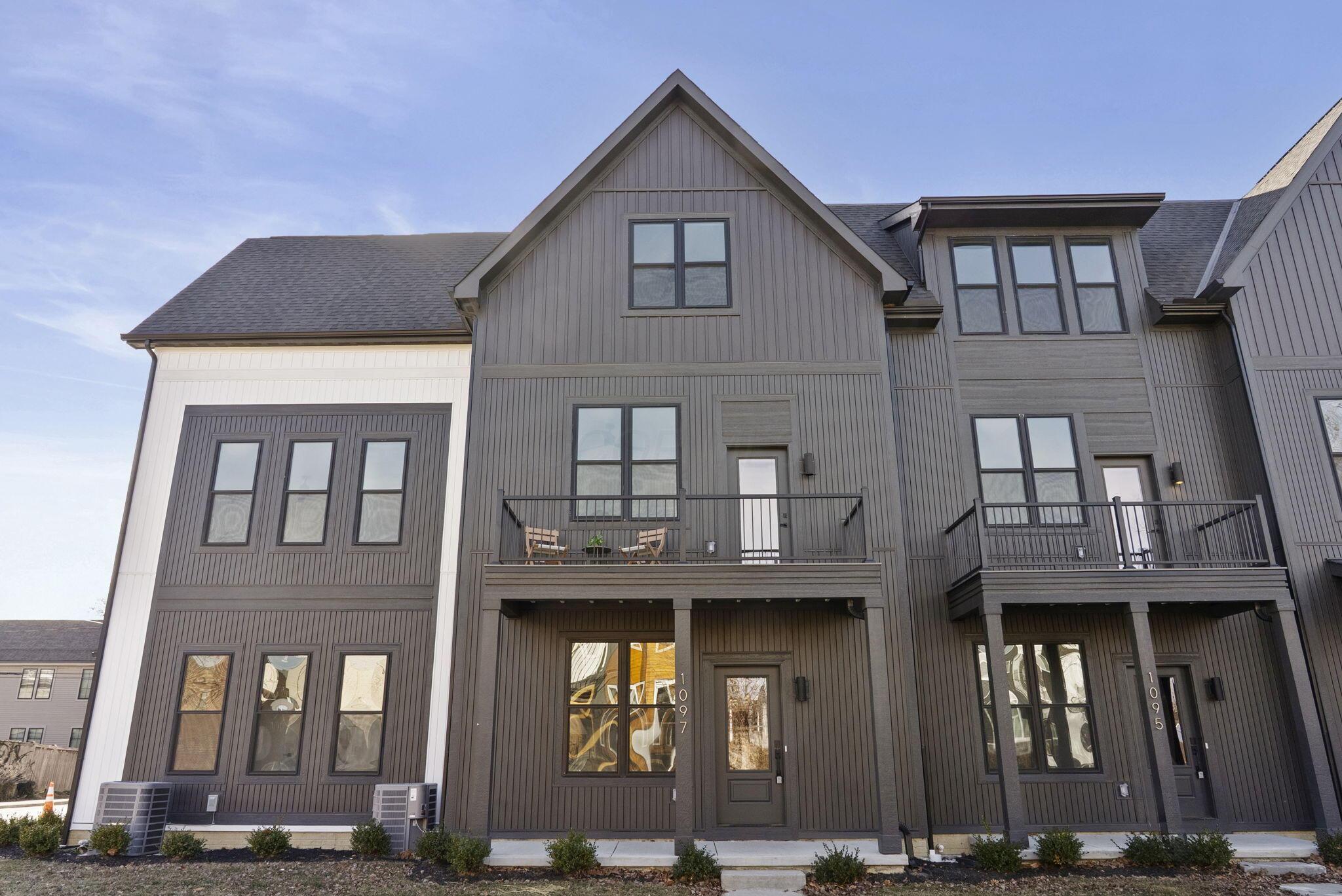 1097 Franklin Avenue