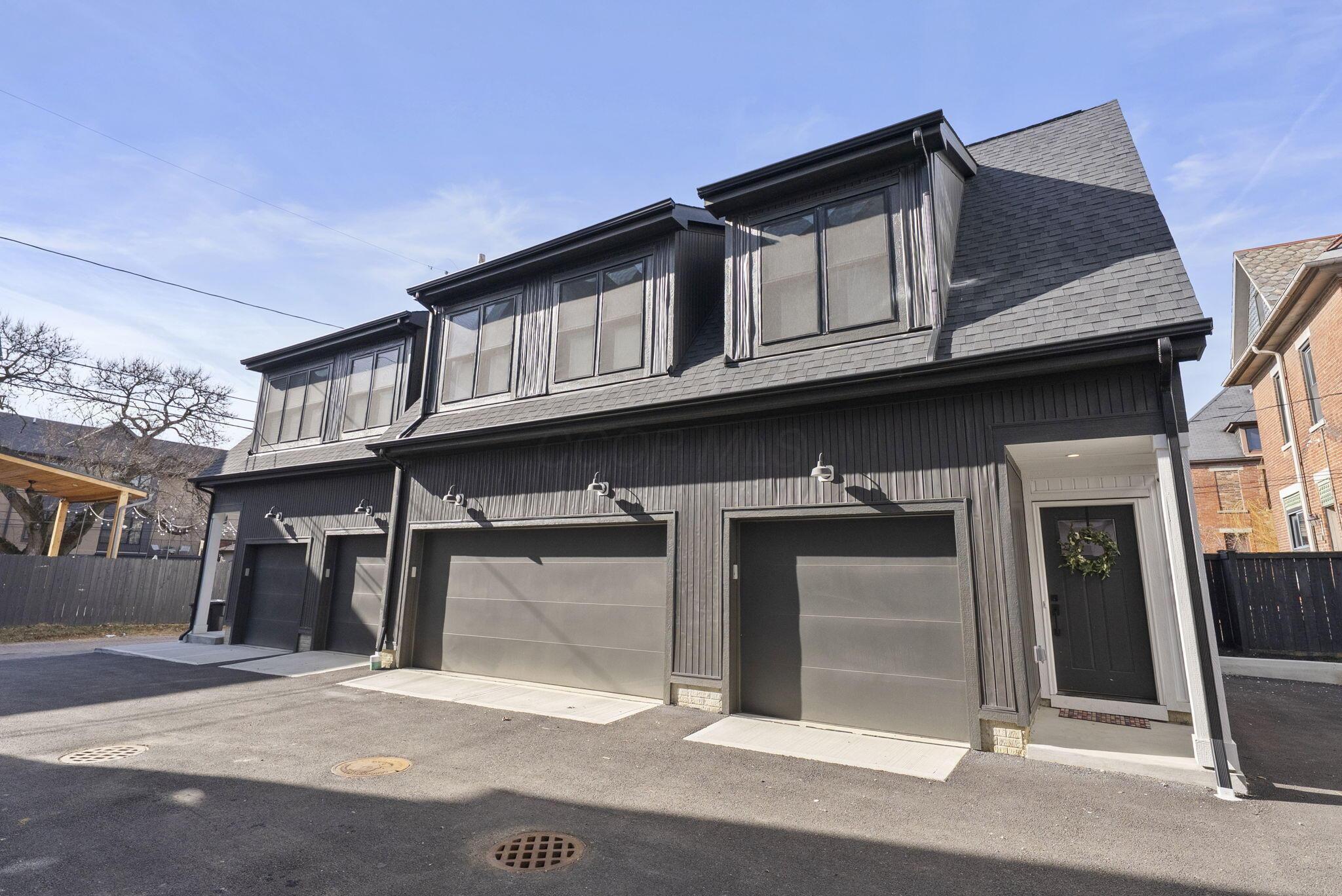 1097 Franklin Avenue