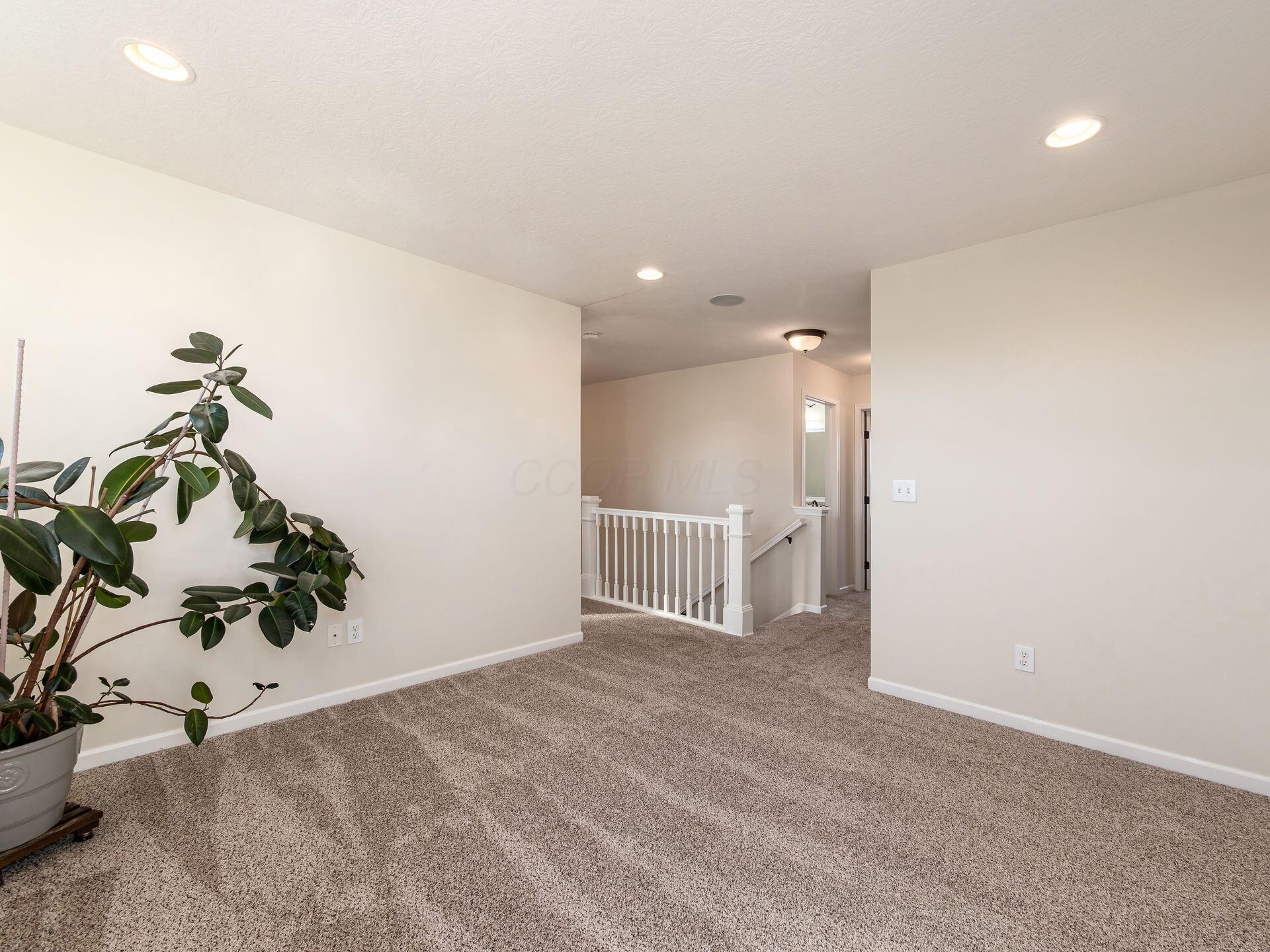 839 Corylus Drive SW