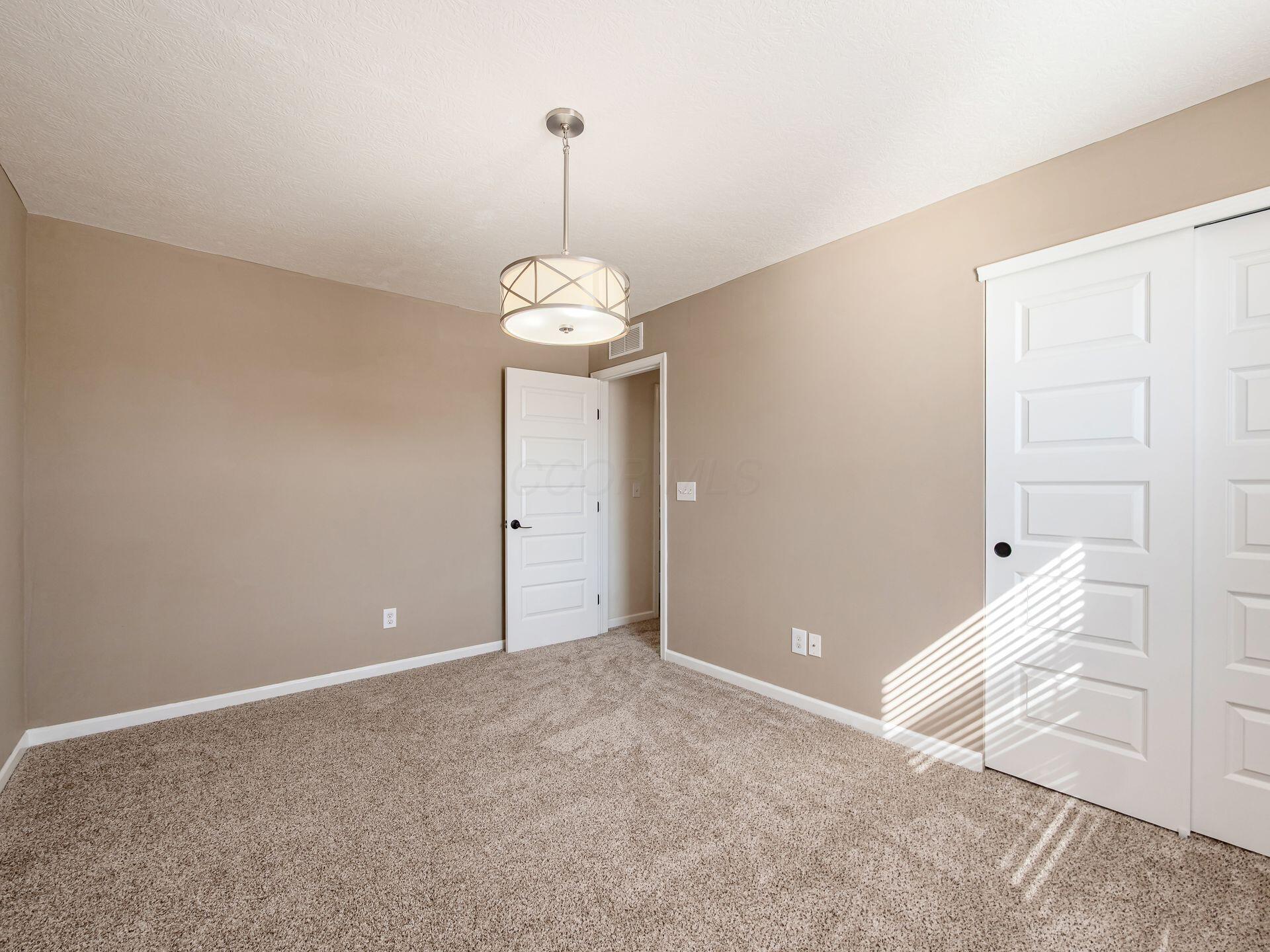 839 Corylus Drive SW