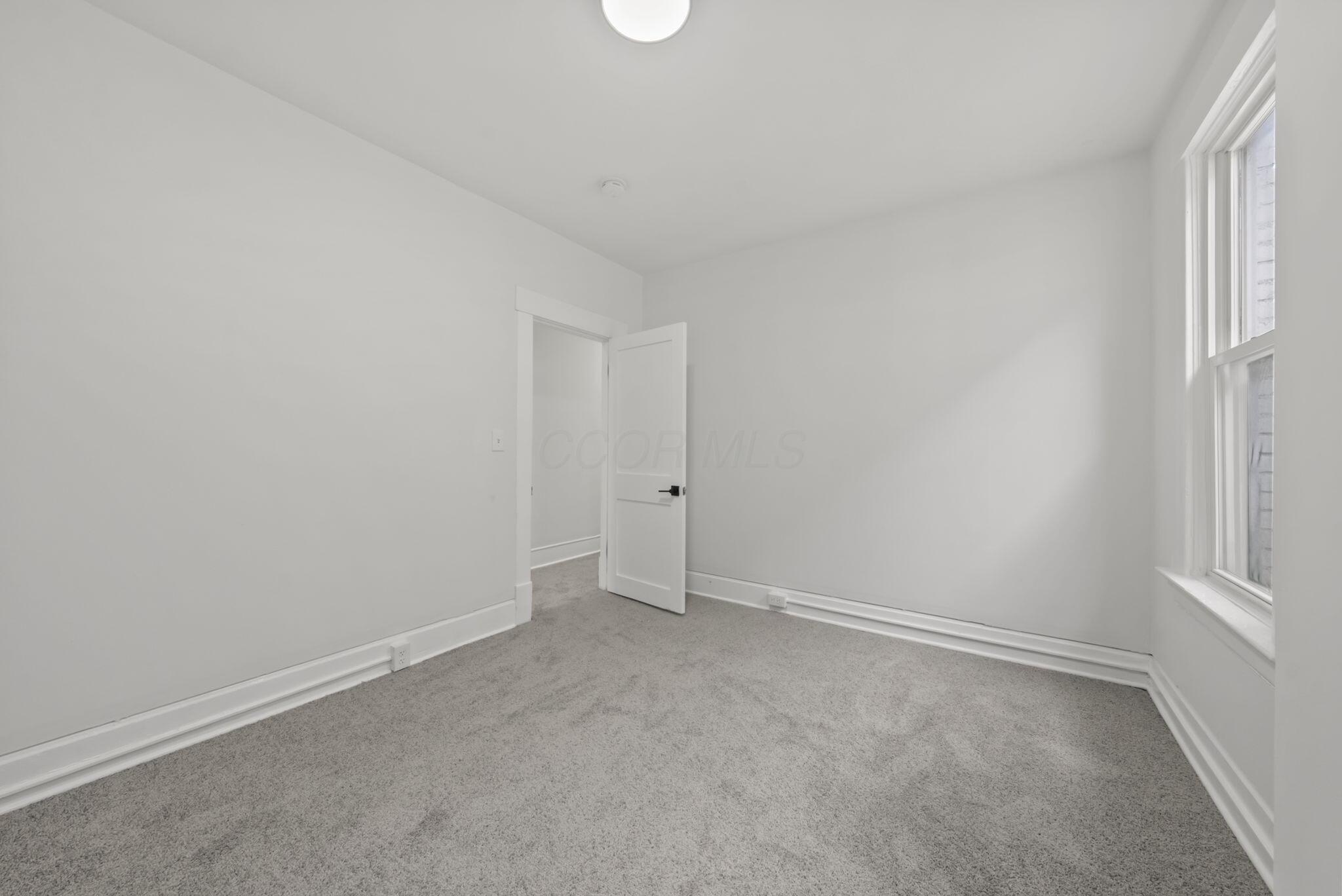 550 W Town Street