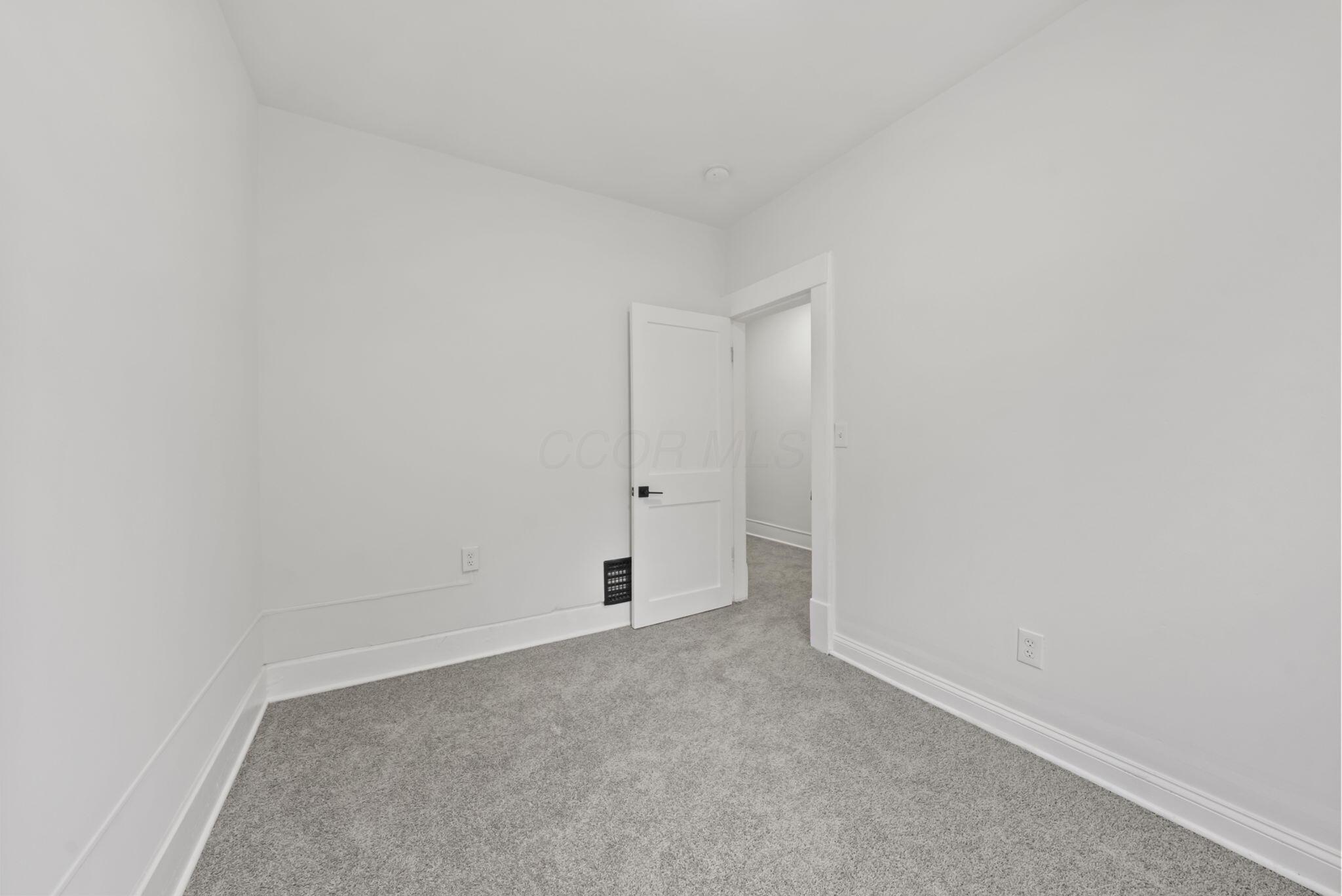 550 W Town Street
