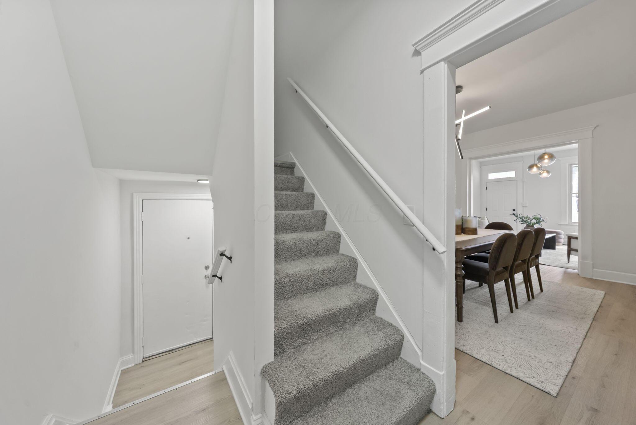 550 W Town Street