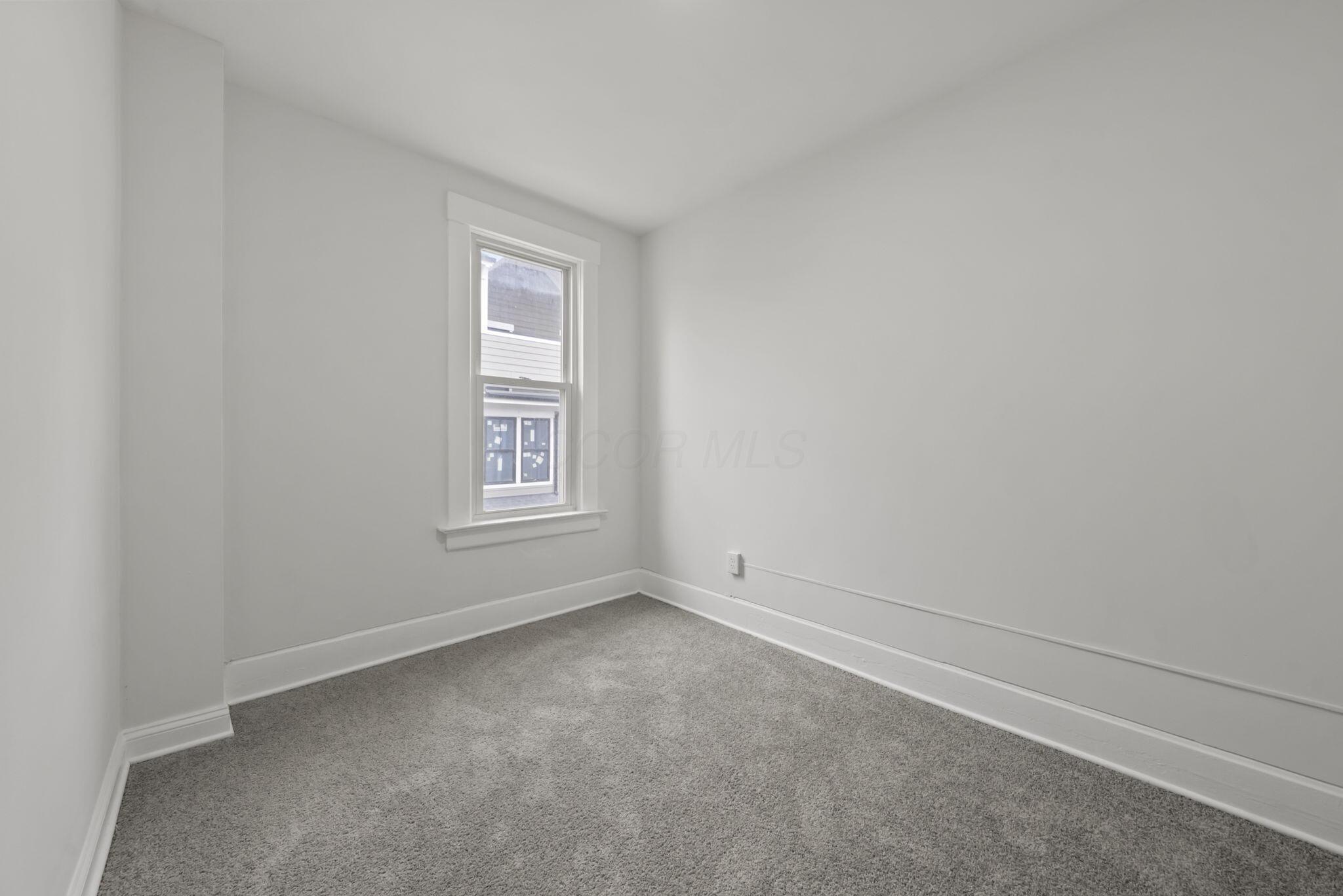 550 W Town Street