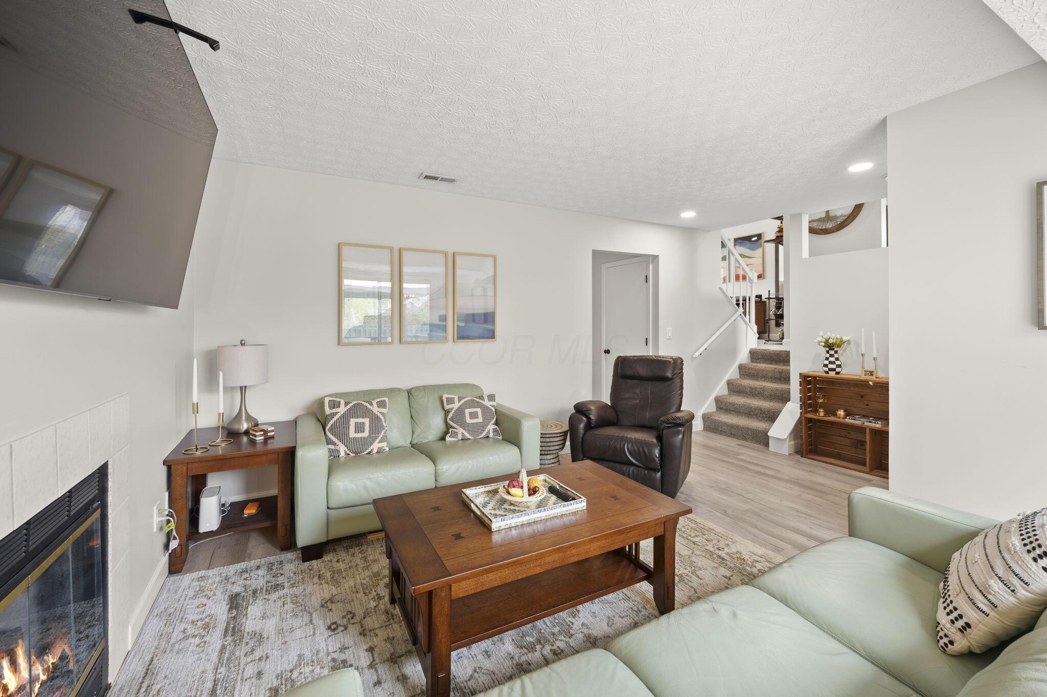 6818 Bennell Drive