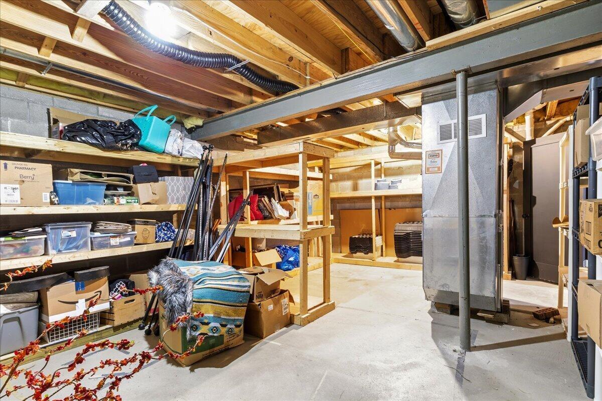 5701 Killiney Lane