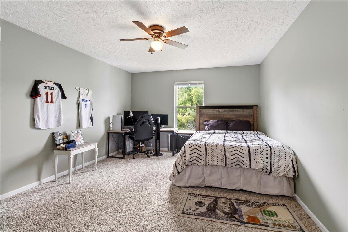 5701 Killiney Lane