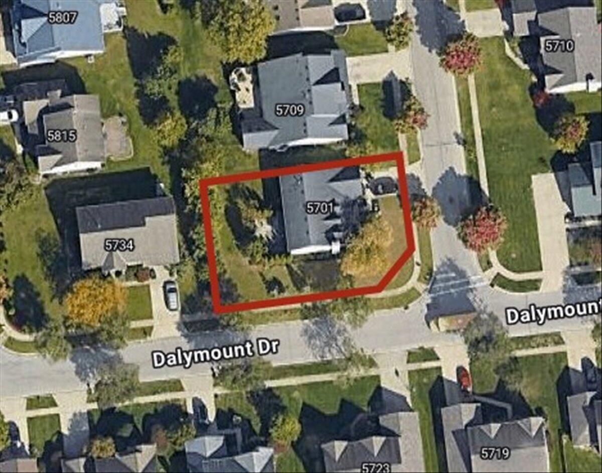 5701 Killiney Lane