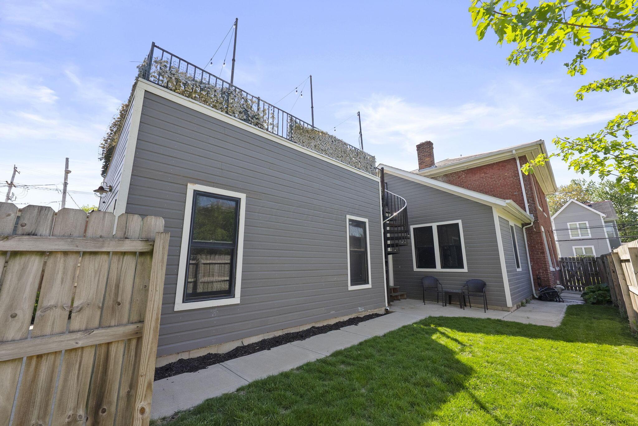 192 E 2nd Avenue