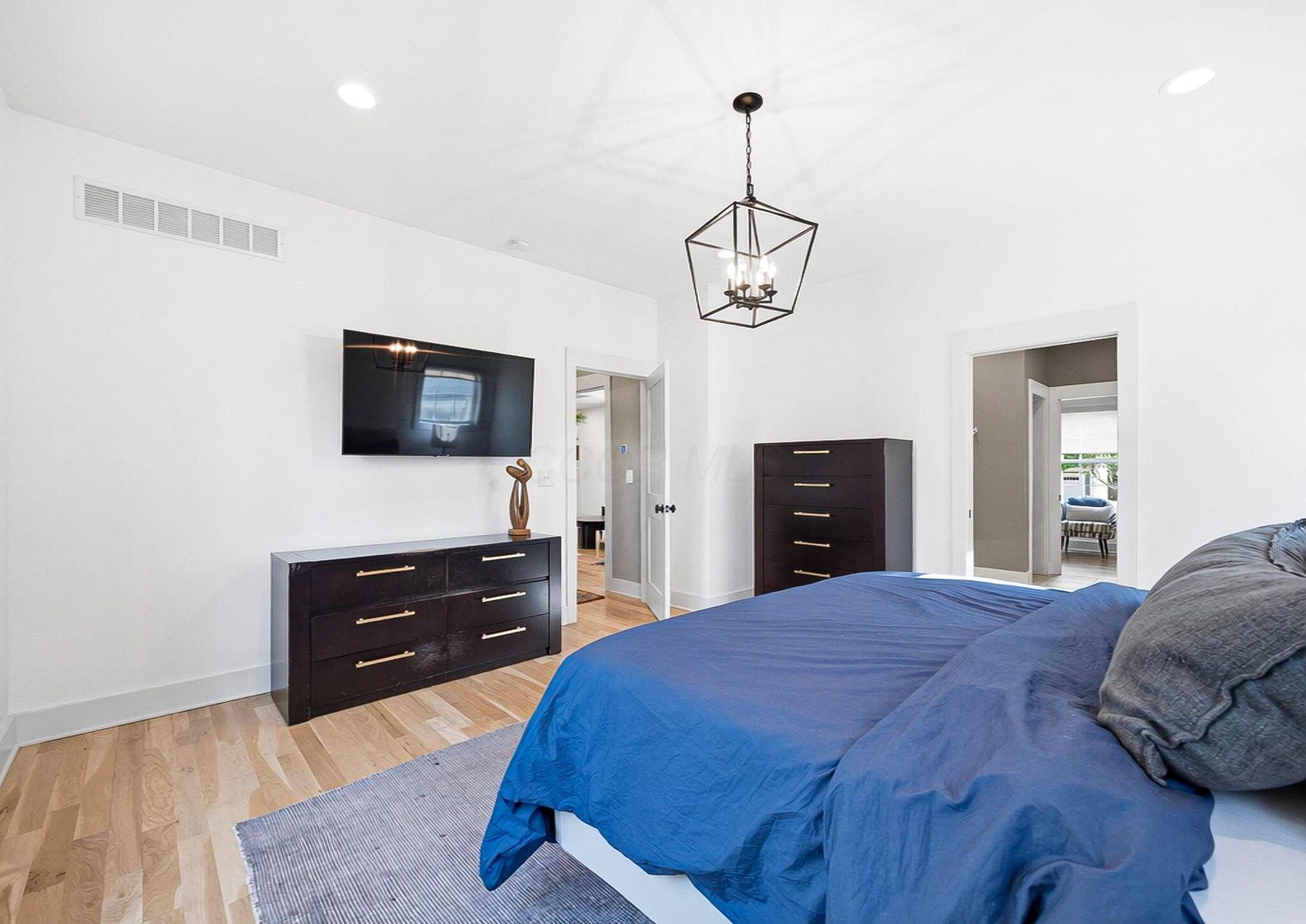 2642 Clifton Road