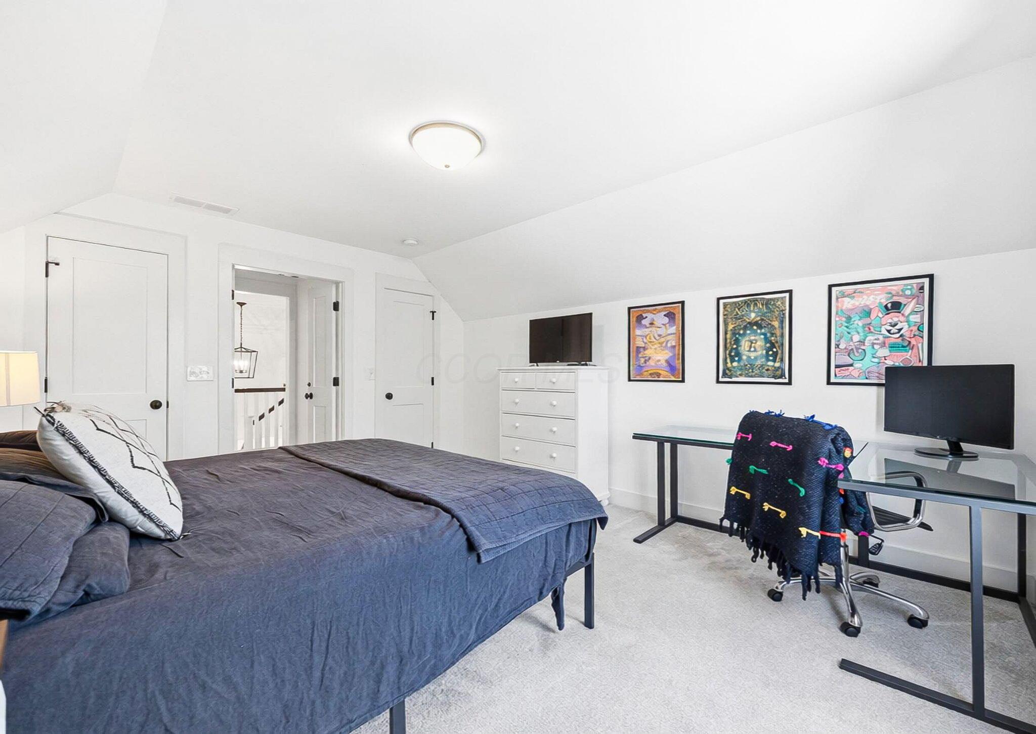 2642 Clifton Road
