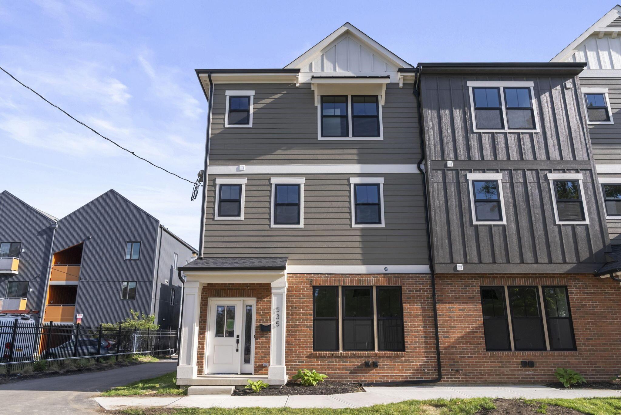 535 W Chapel Street