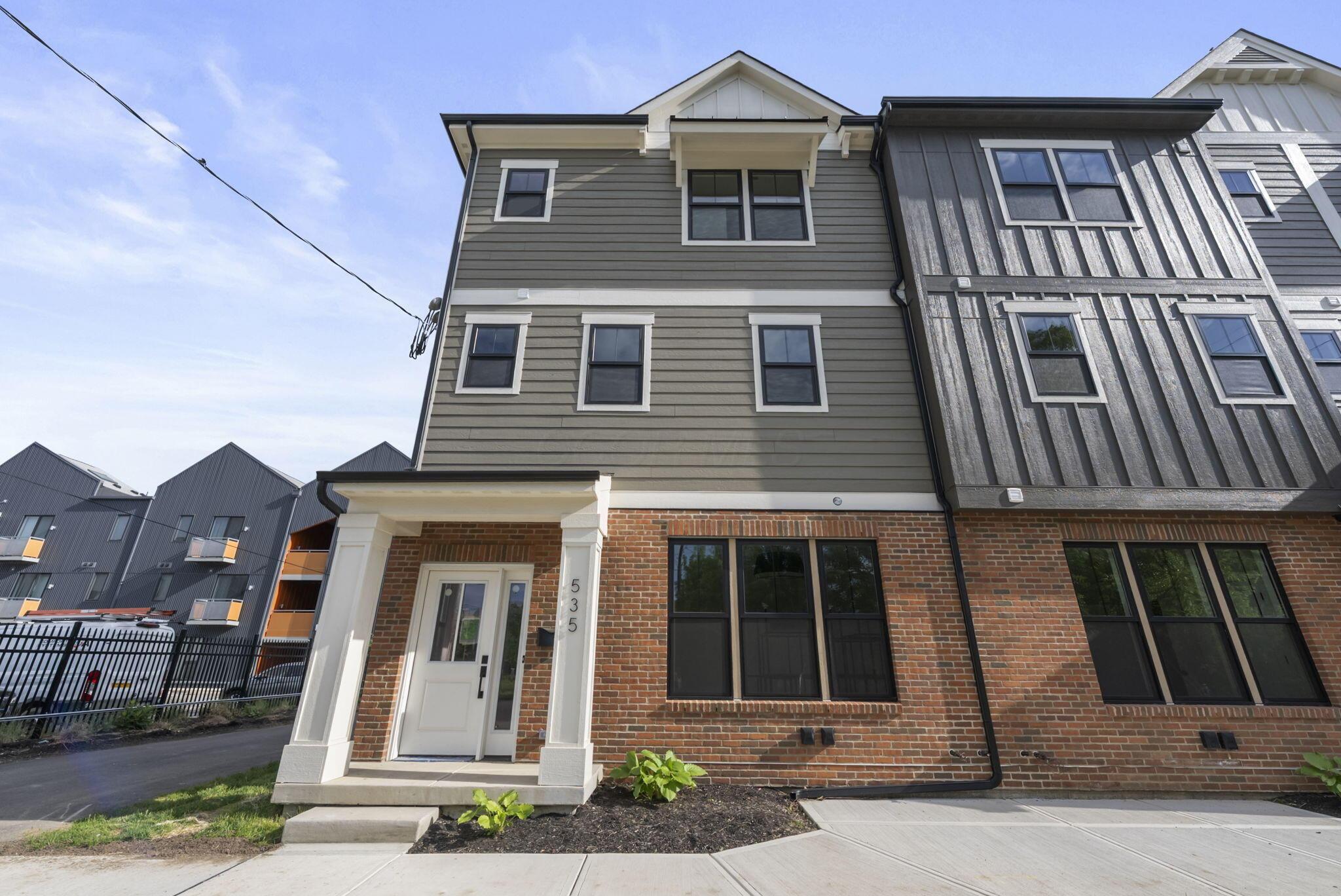 535 W Chapel Street