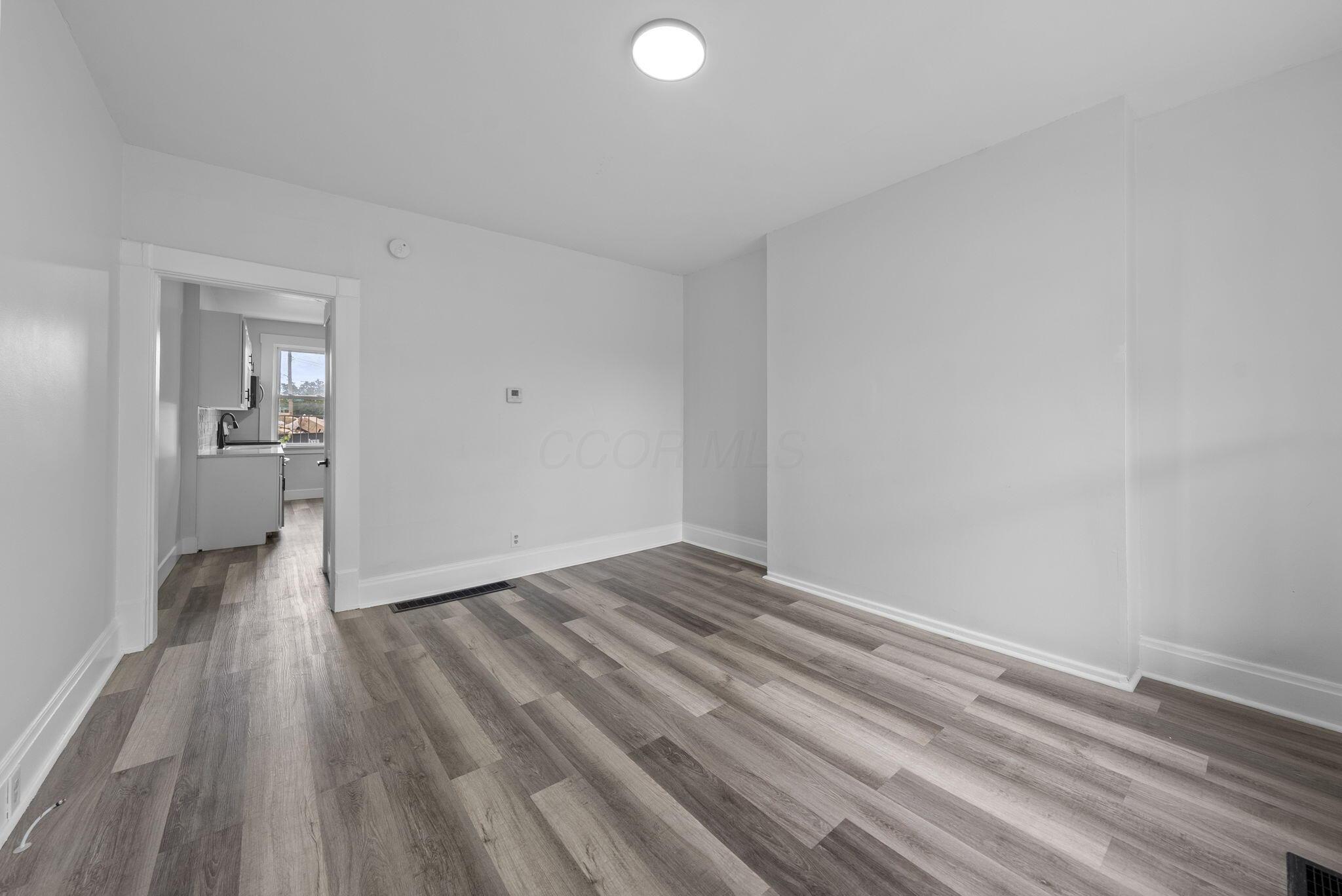 536 W Town Street