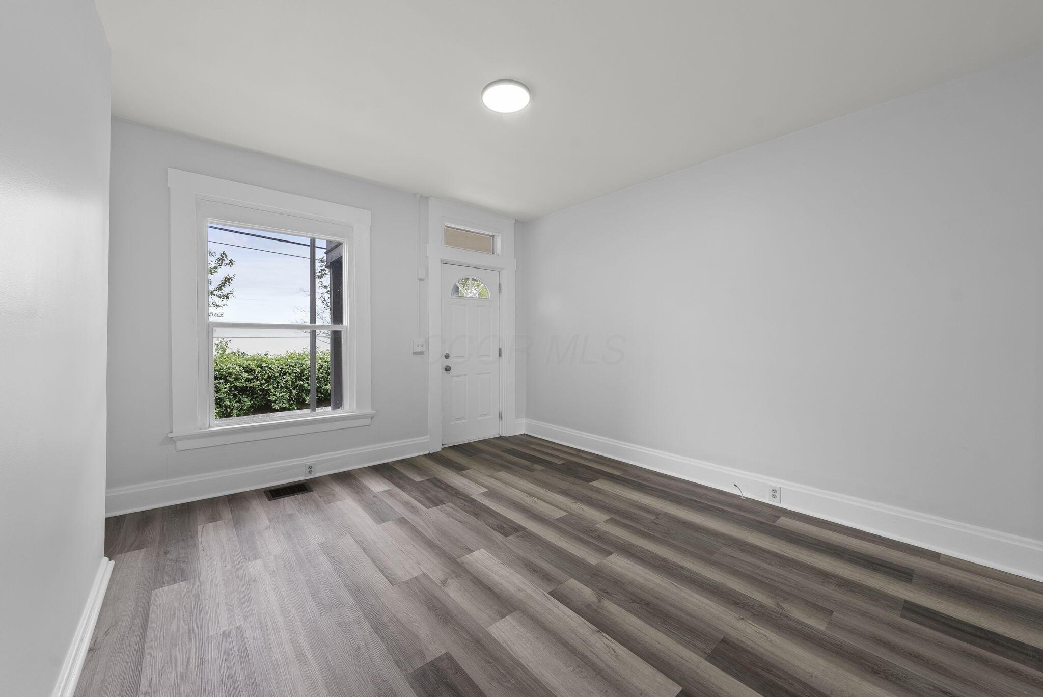 536 W Town Street