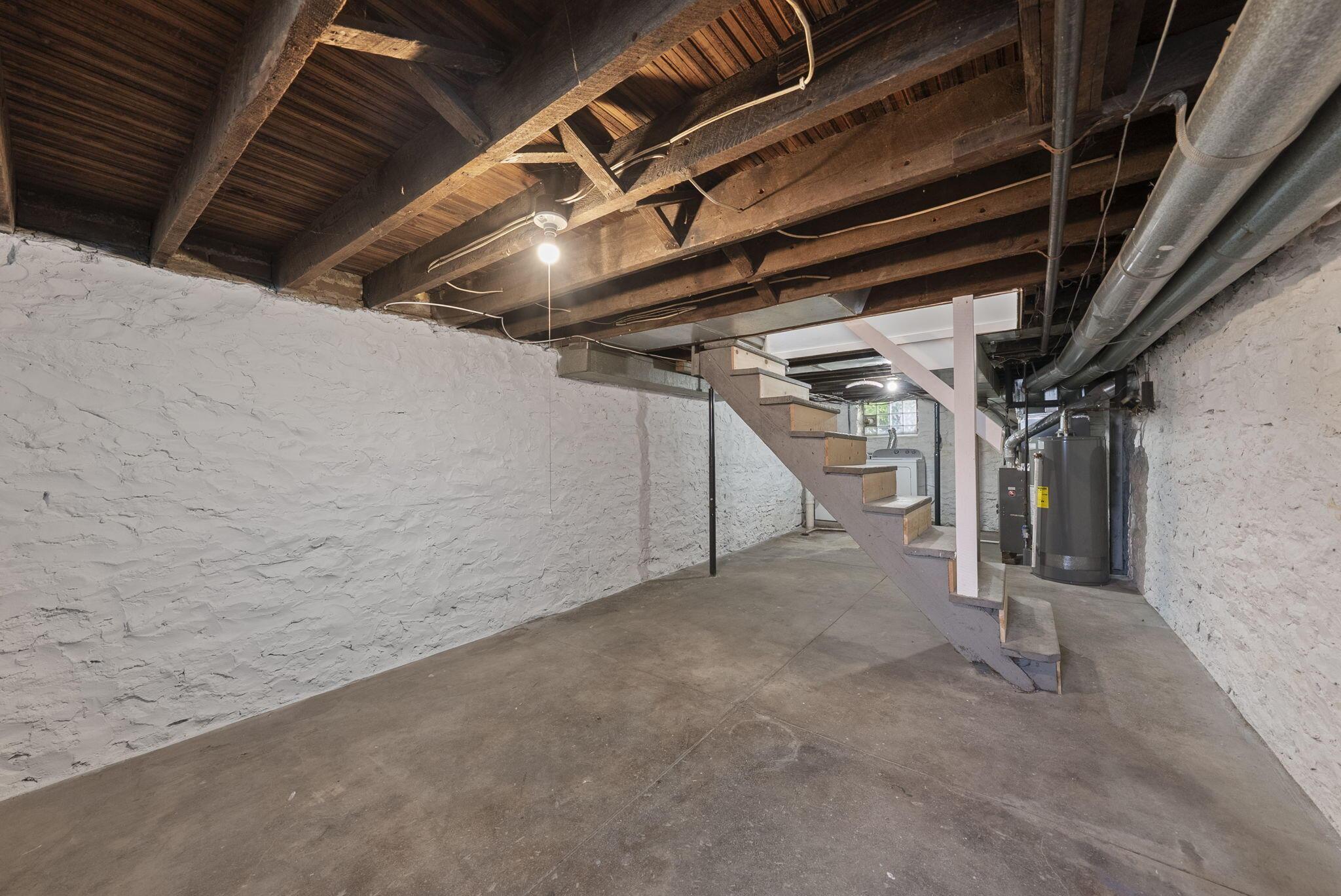 536 W Town Street