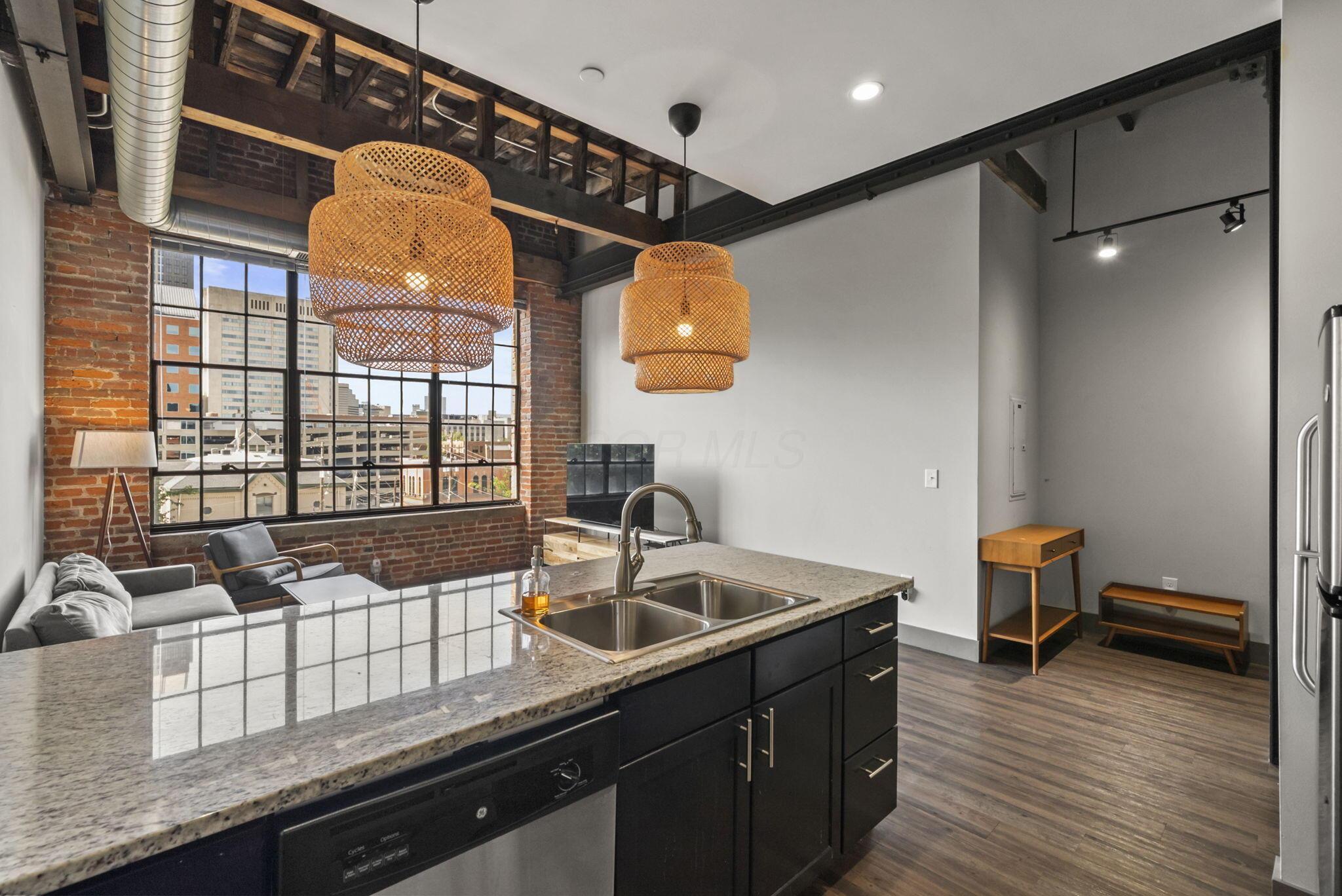 570 S Front Street, 308