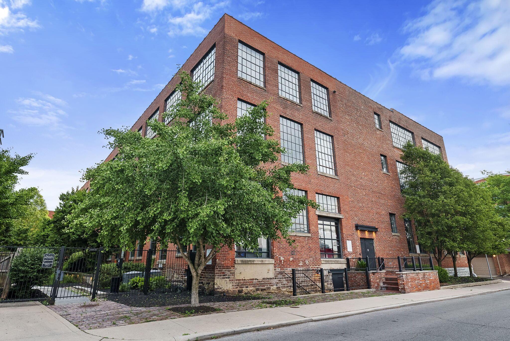 570 S Front Street, 308