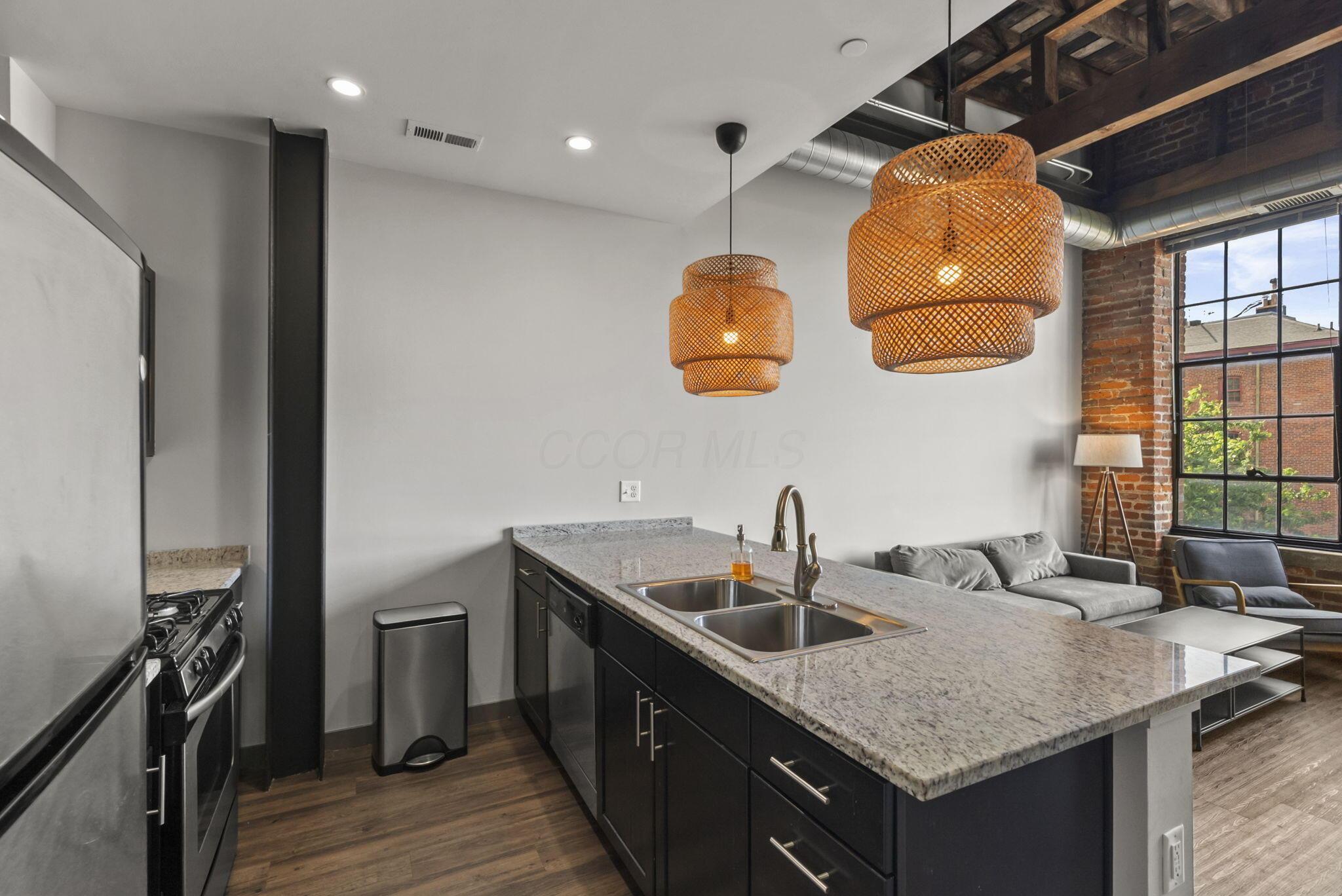 570 S Front Street, 308