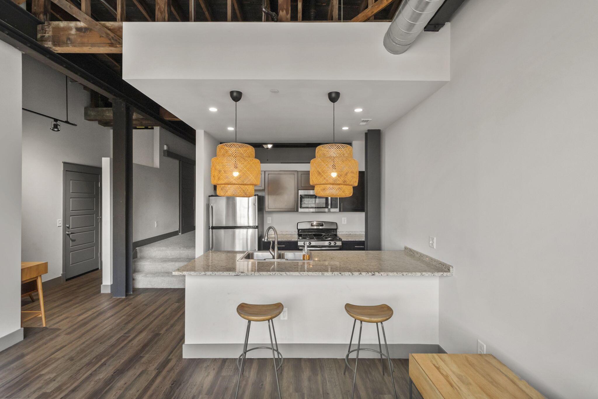 570 S Front Street, 308