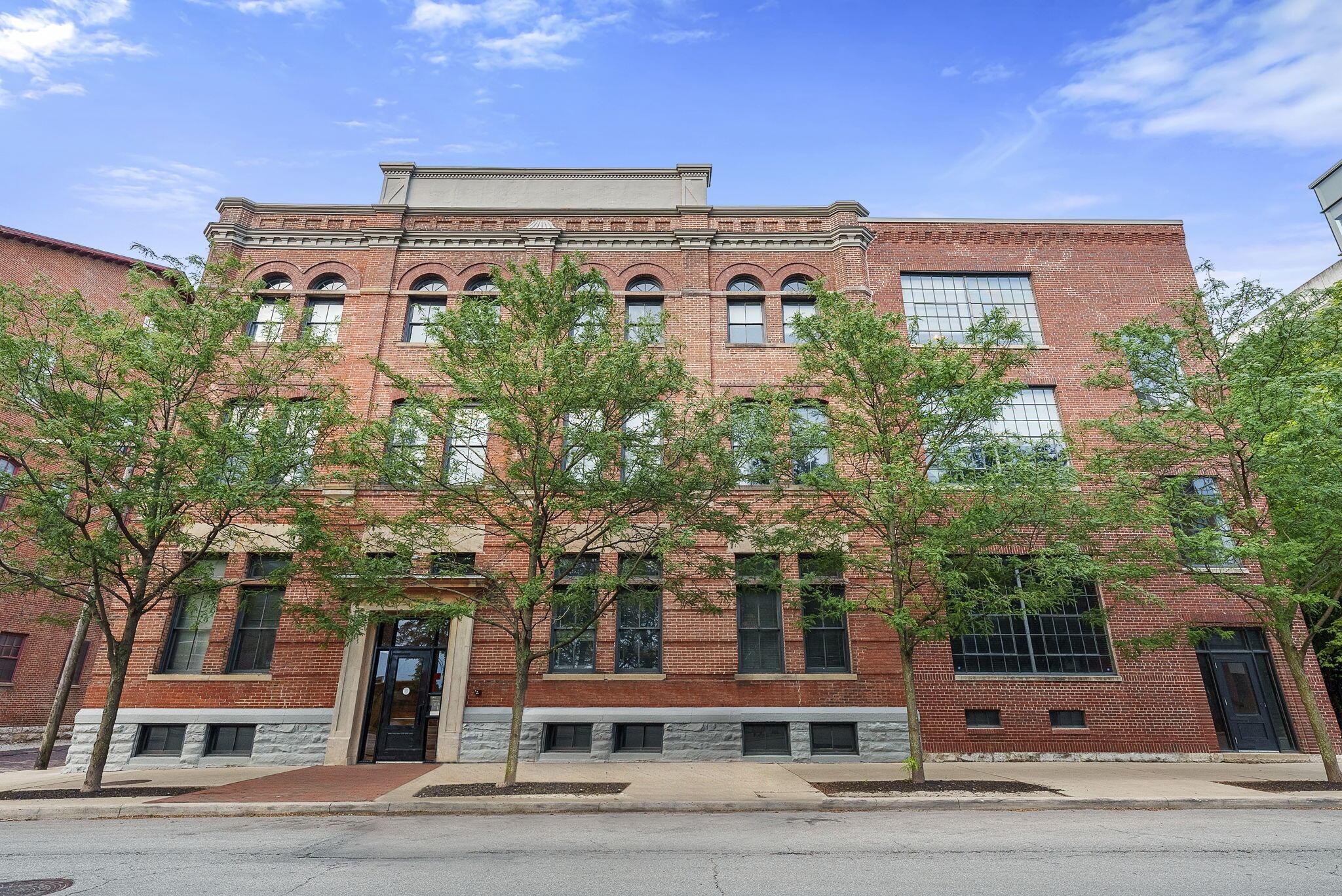 570 S Front Street, 308