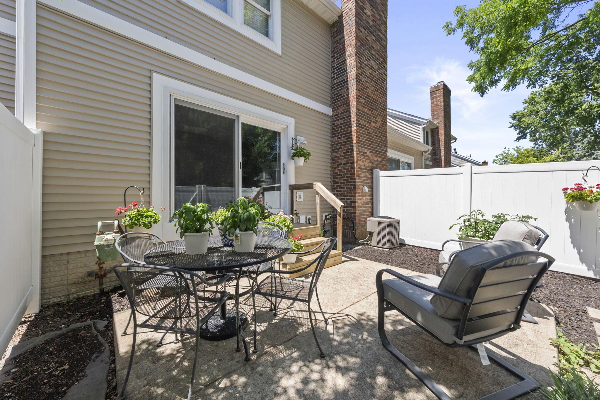 5784 Parkbridge Lane, 12-4