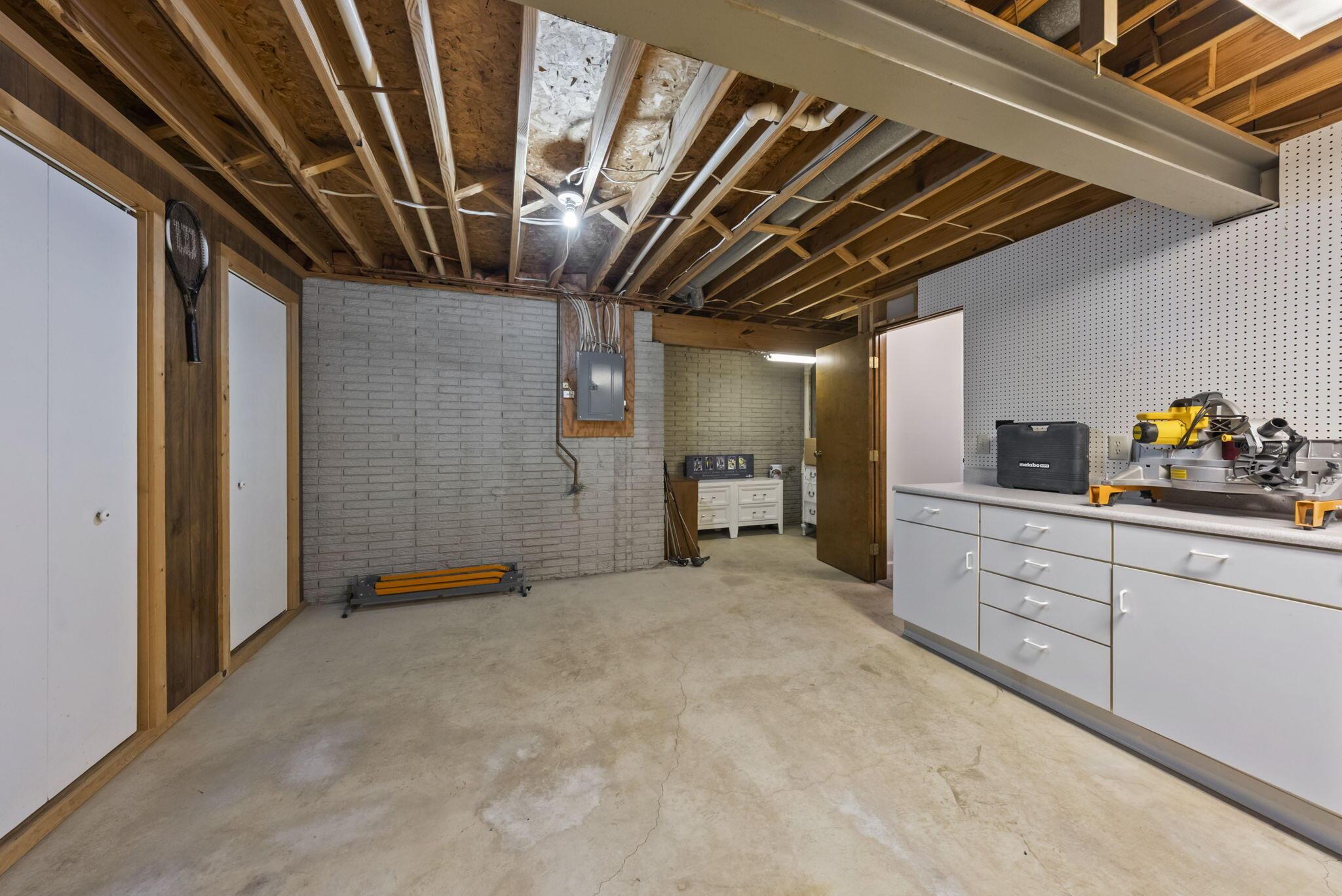 5784 Parkbridge Lane, 12-4