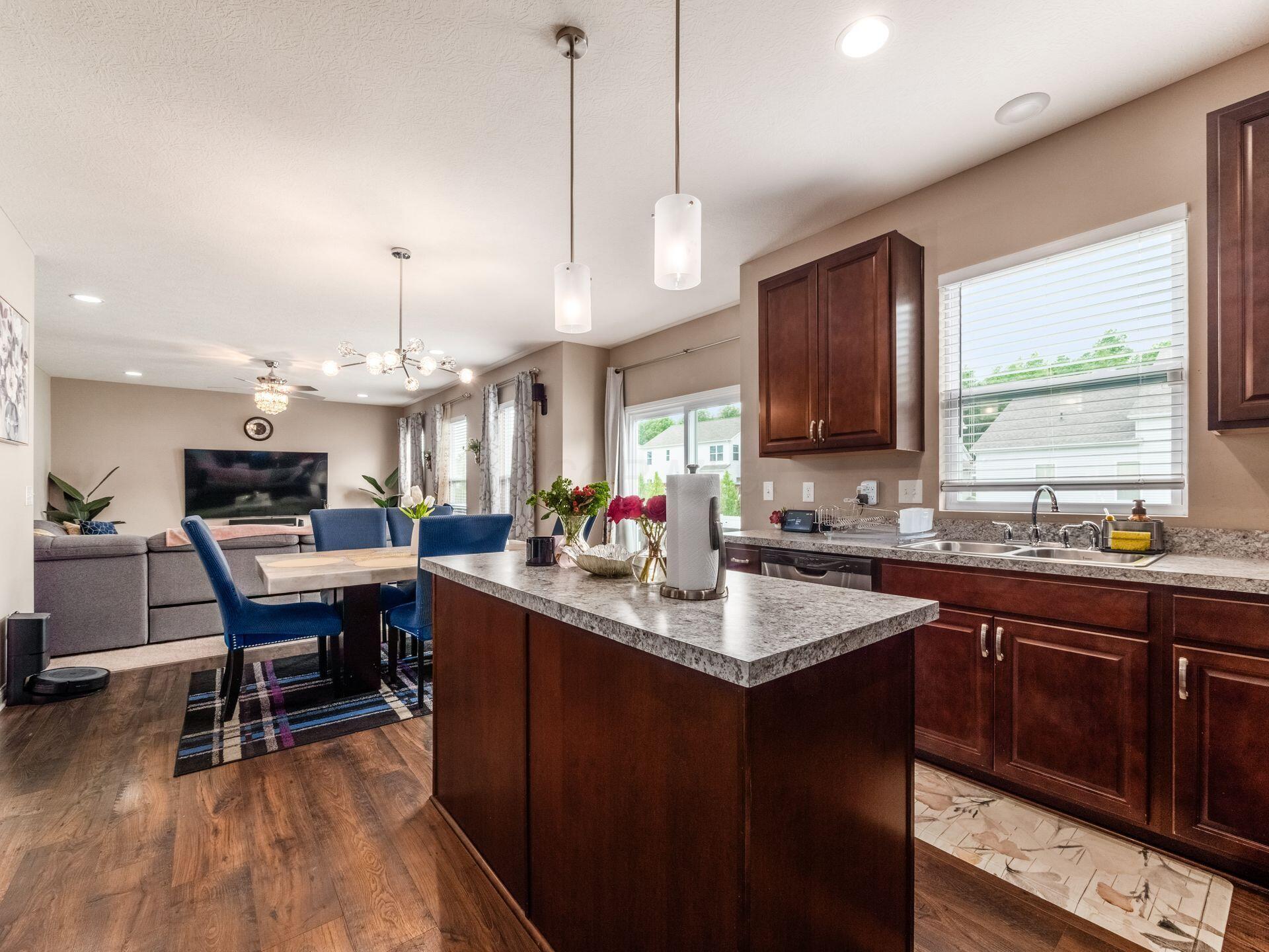 6856 Morningside Heights Place