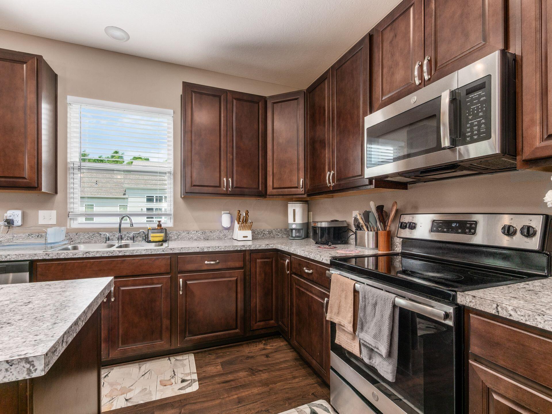 6856 Morningside Heights Place