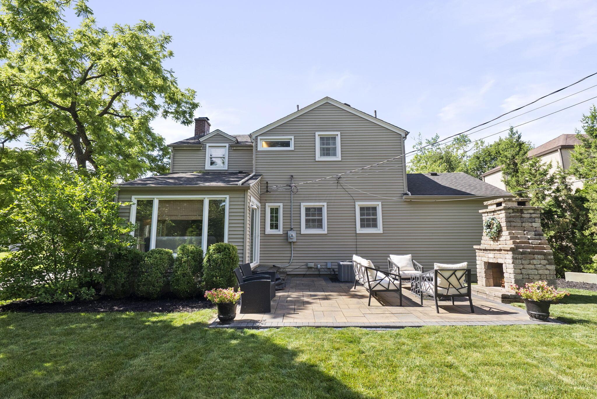 1578 College Hill Drive