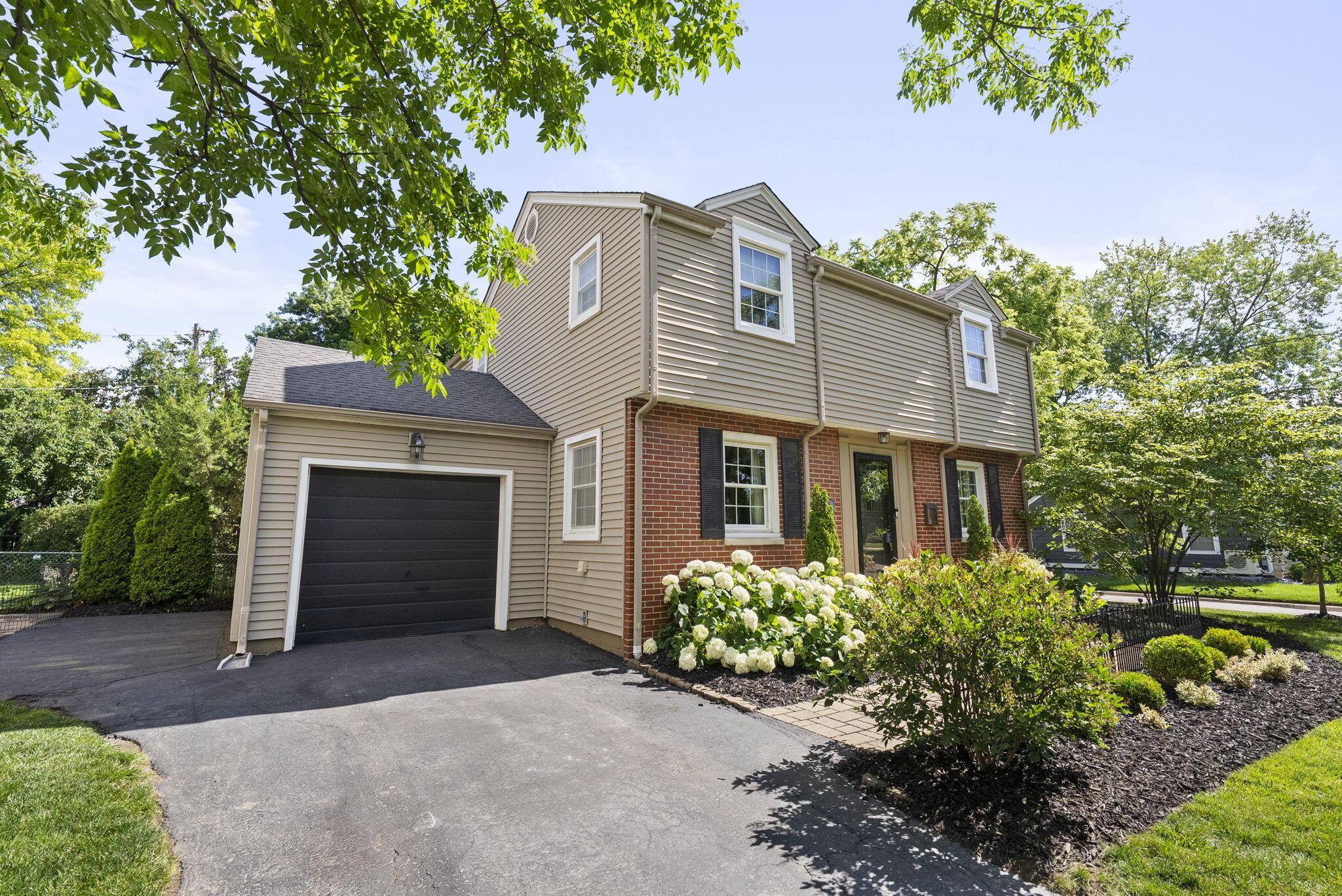 1578 College Hill Drive