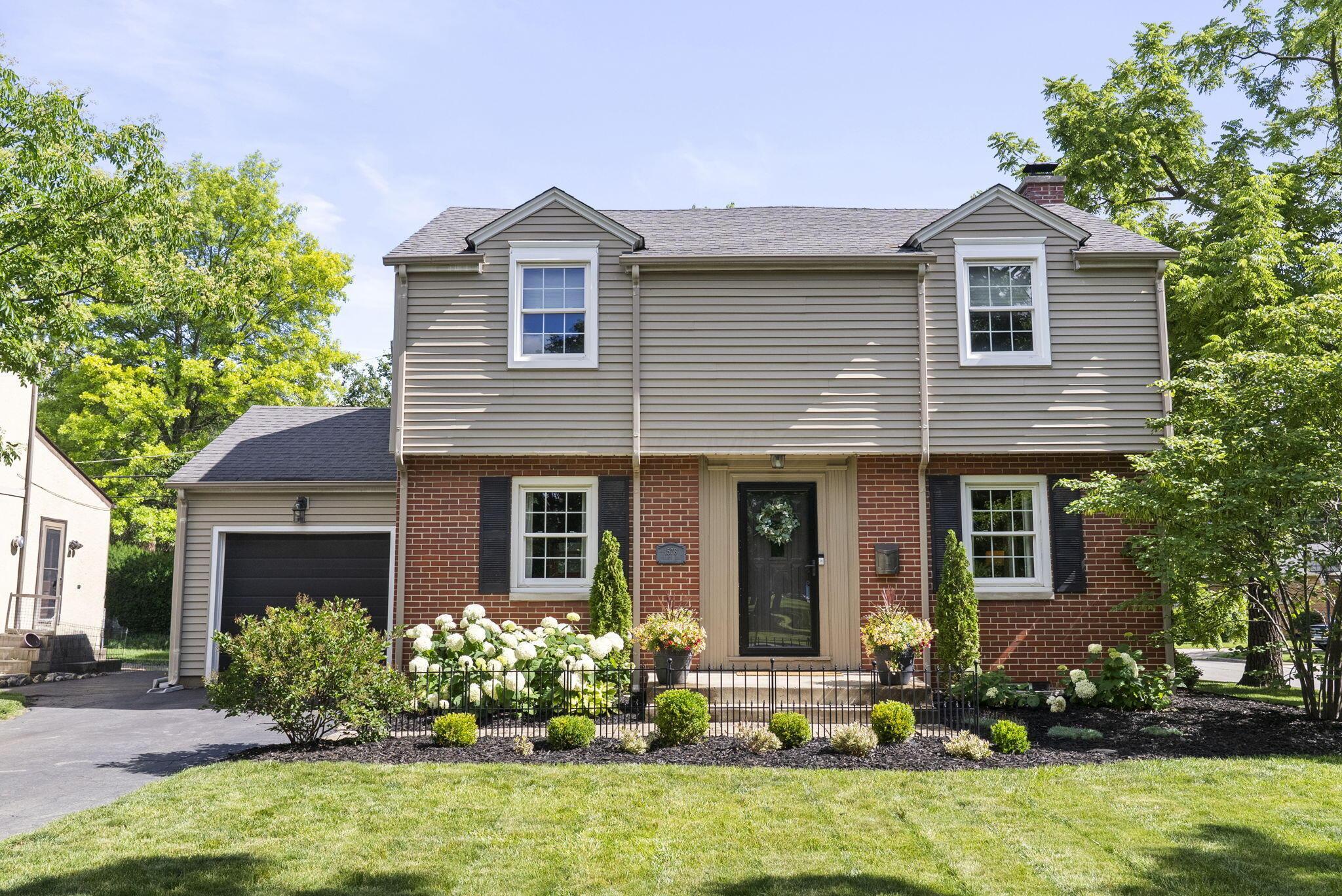 1578 College Hill Drive