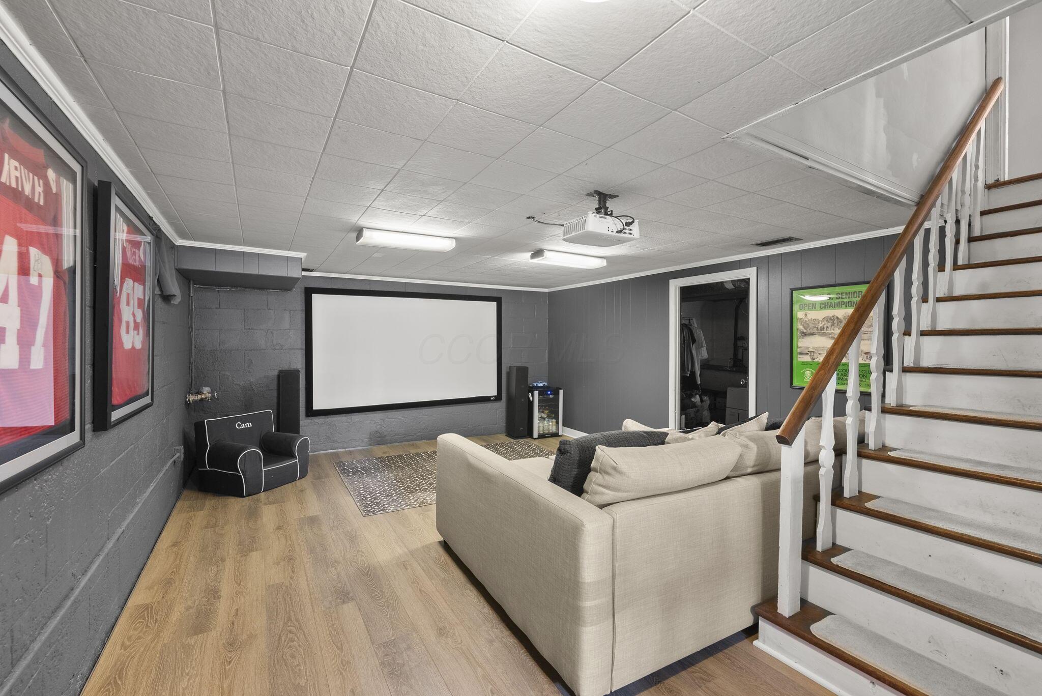 1578 College Hill Drive
