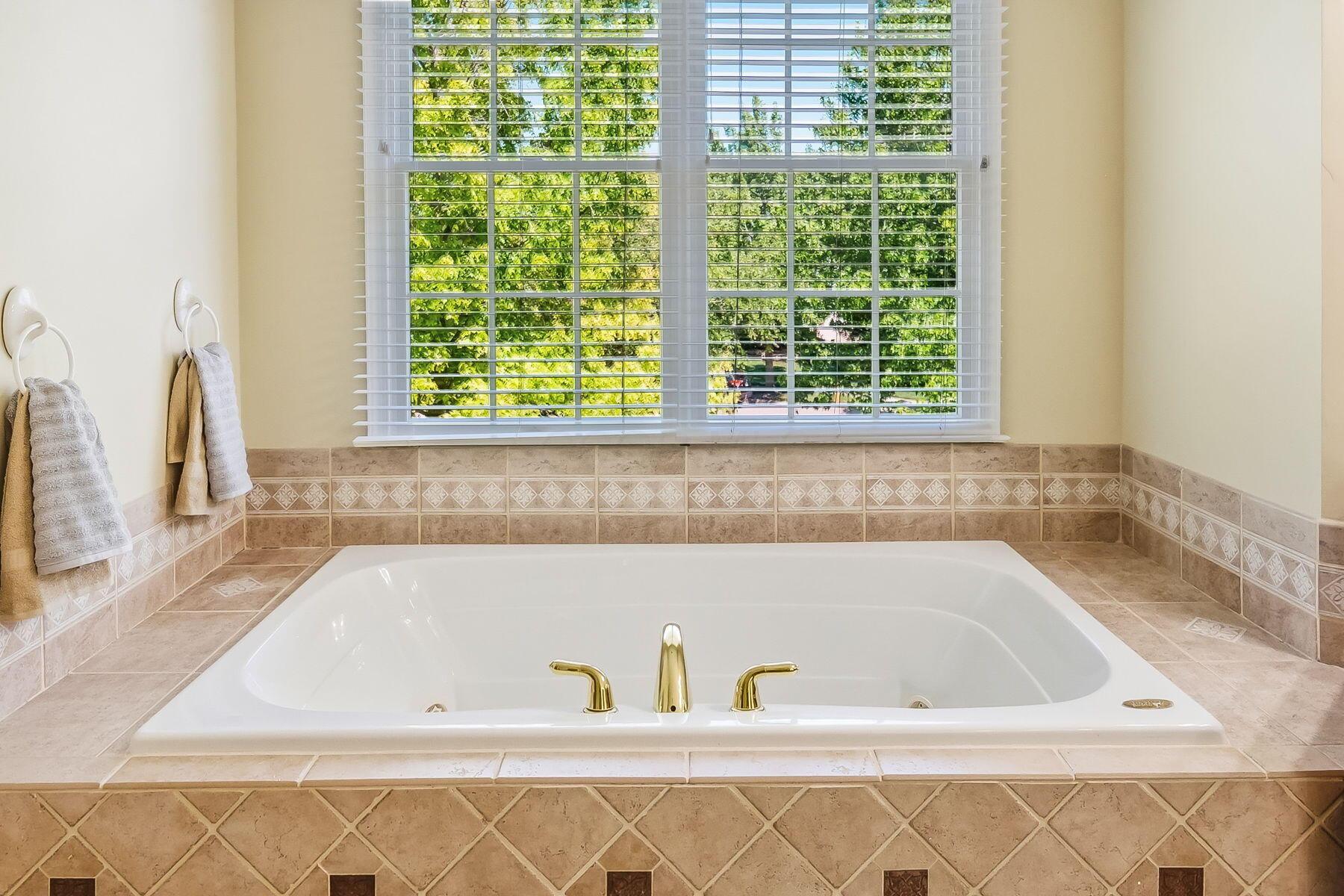 8226 Timber Mist Court